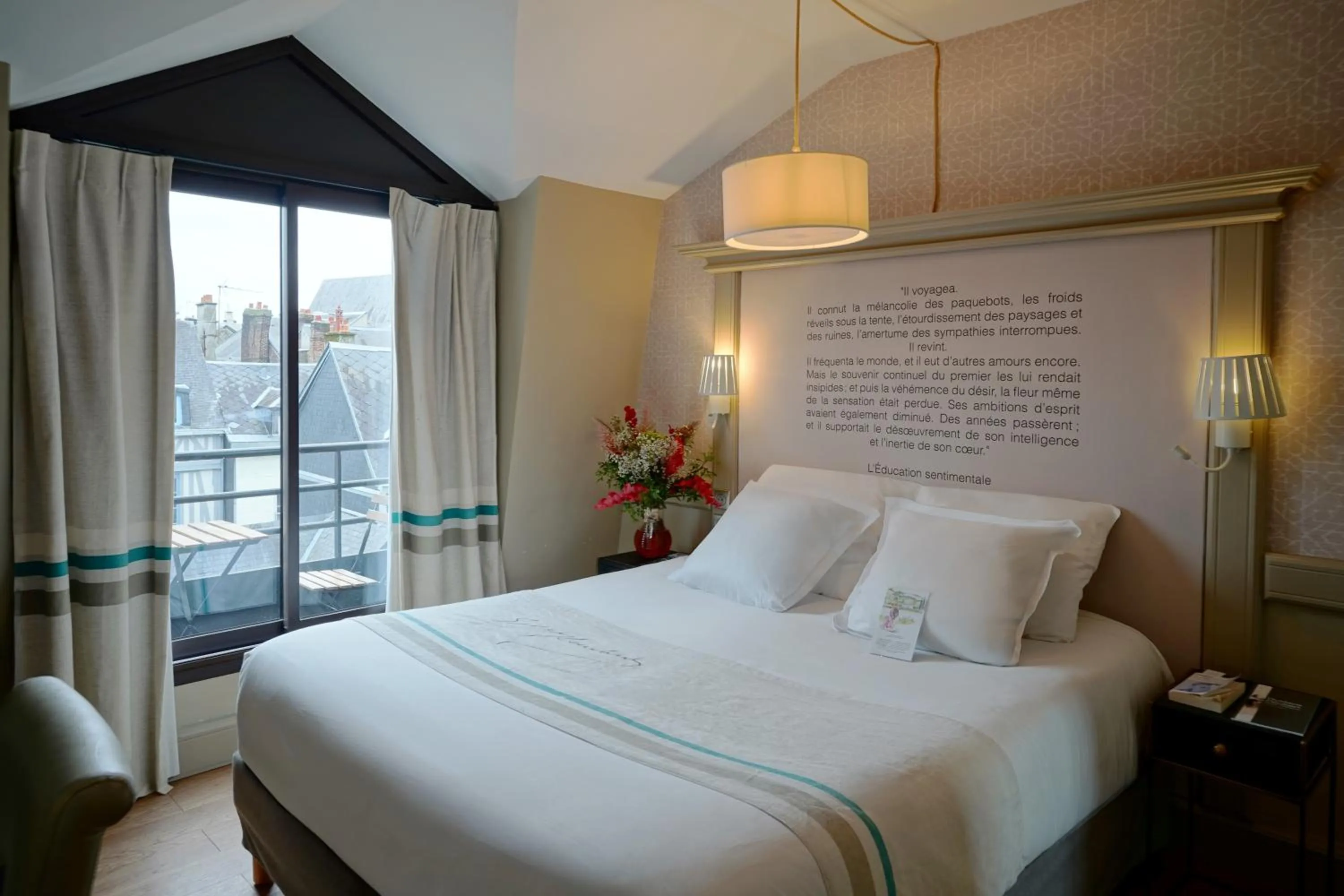 Bedroom, Bed in Hôtel Littéraire Gustave Flaubert, BW Signature Collection