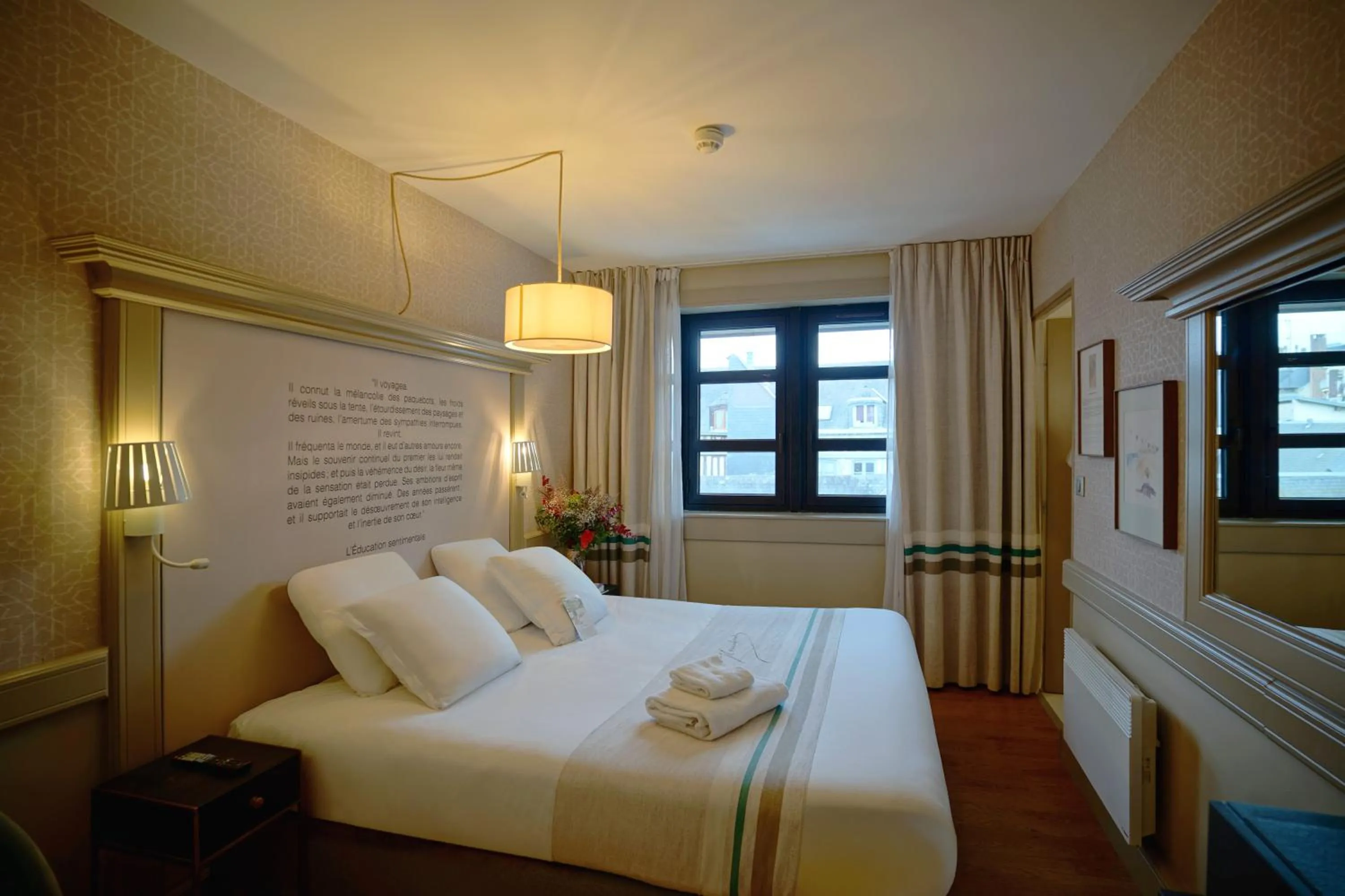 Bedroom, Bed in Hôtel Littéraire Gustave Flaubert, BW Signature Collection