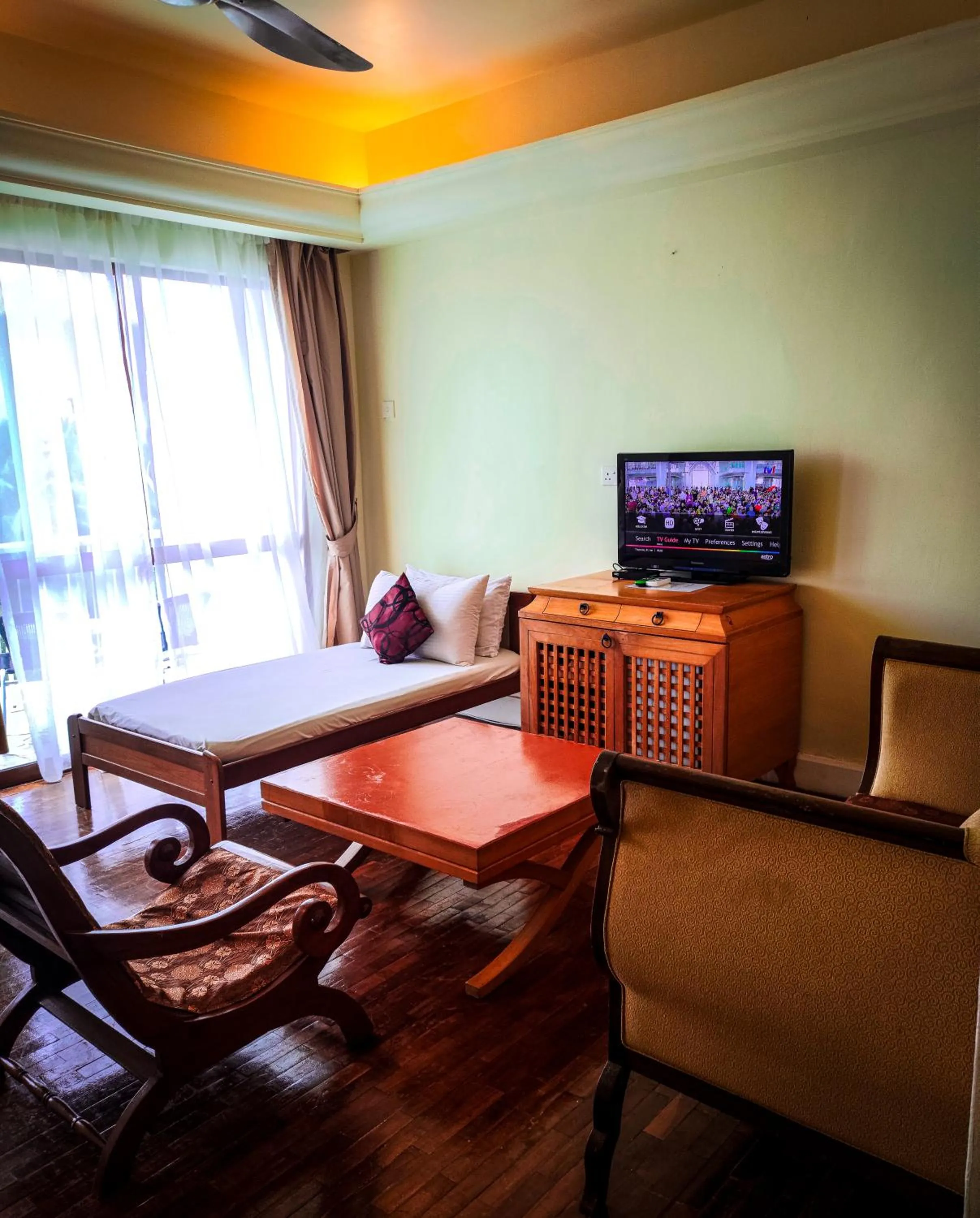 TV and multimedia in LANGKAWI LAGOON RESORT OCEAN SUITE