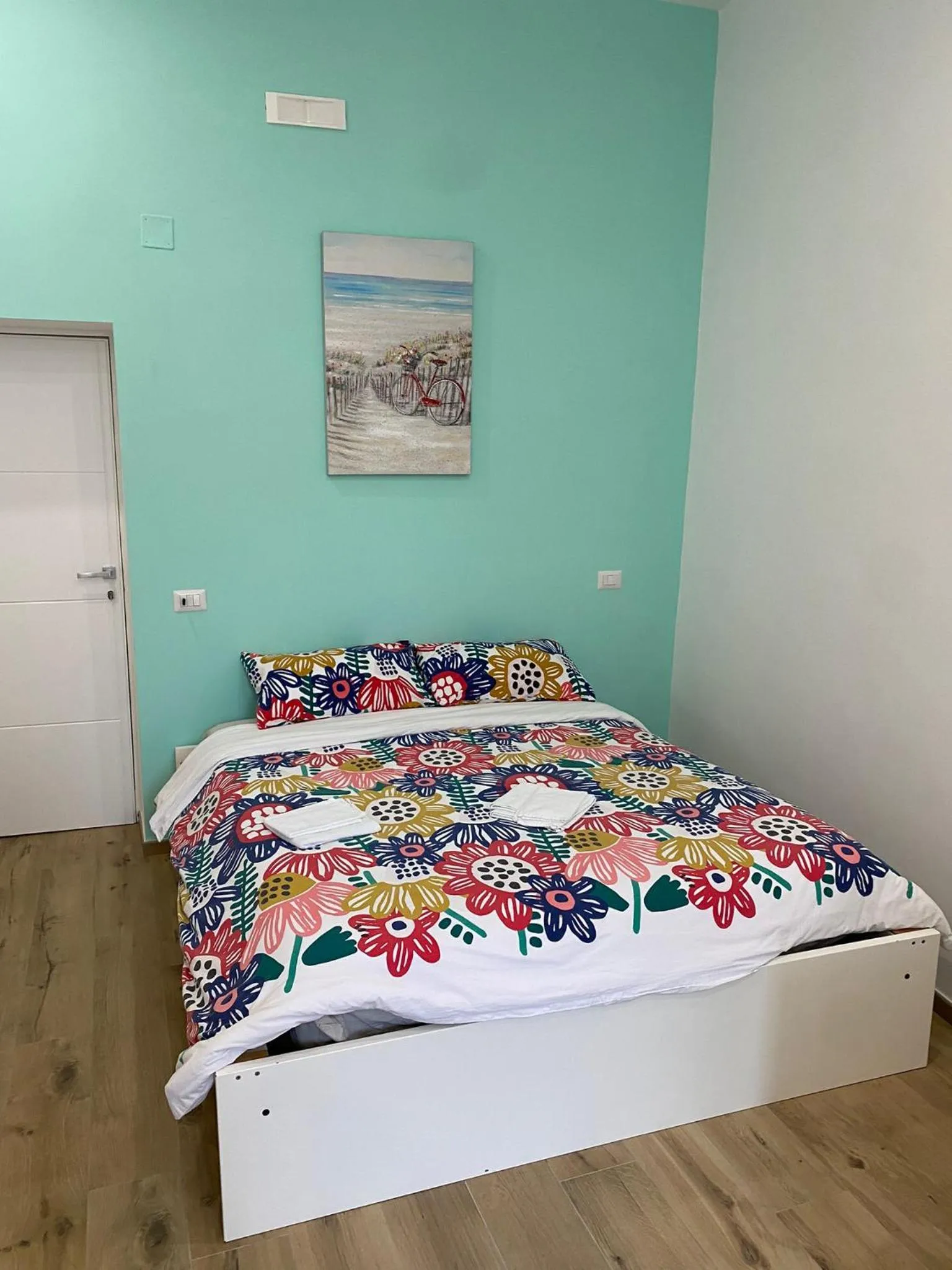 Photo of the whole room, Bed in CANELLI HOUSE SORRENTO