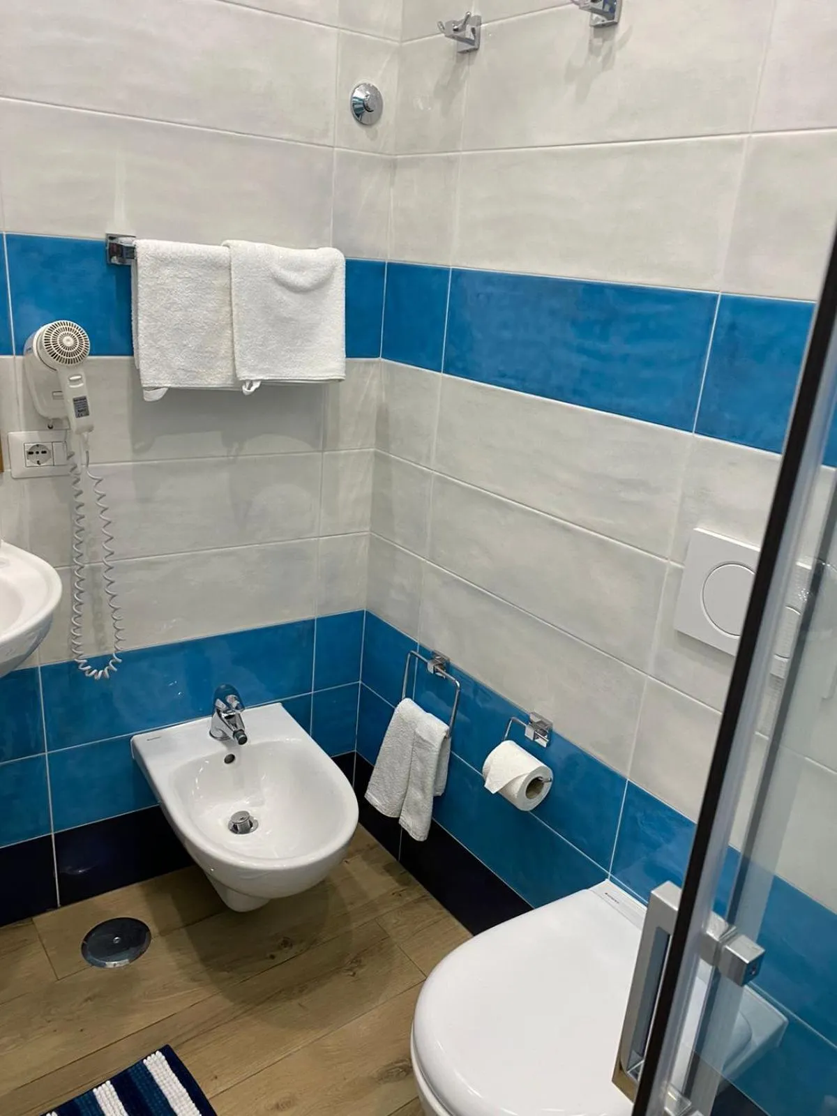 Toilet in CANELLI HOUSE SORRENTO