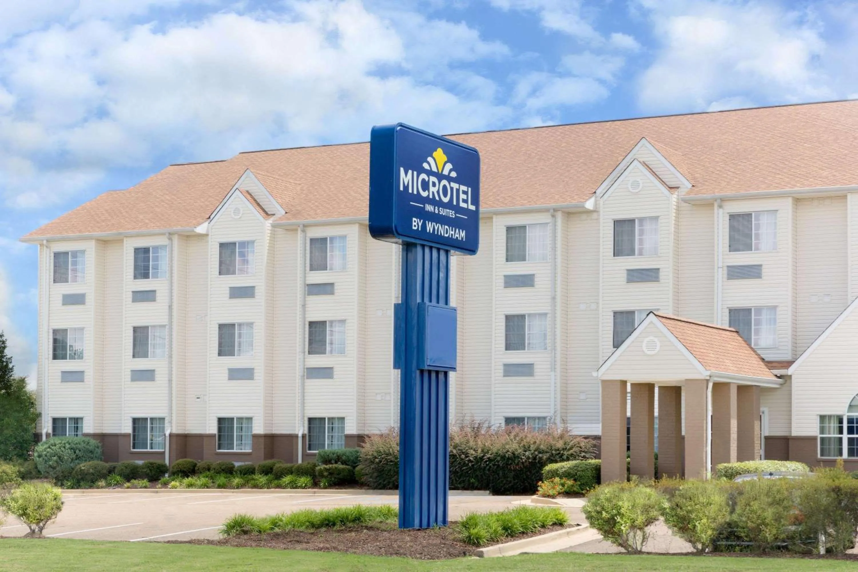 Property building in Microtel Inn & Suites by Wyndham Starkville