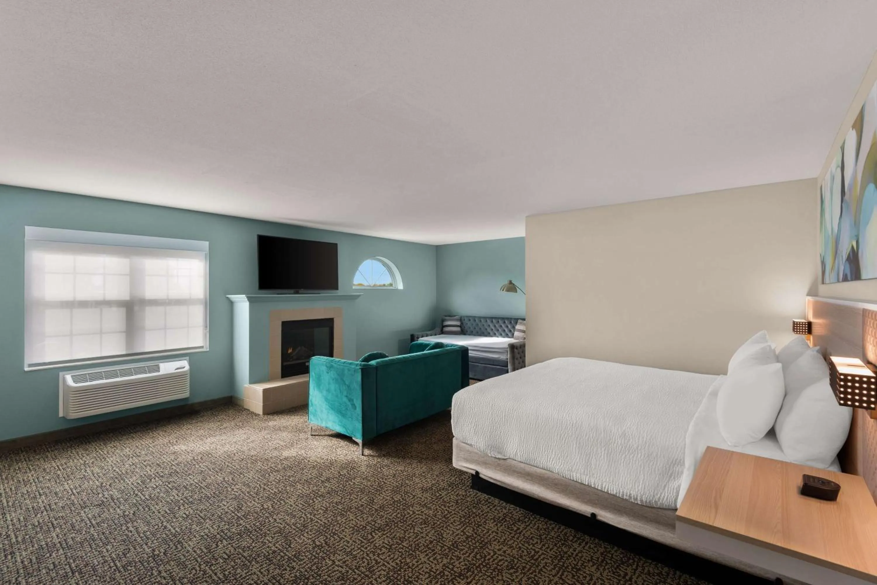 Photo of the whole room, Bed in Wyndham Garden Galena Hotel & Day Spa