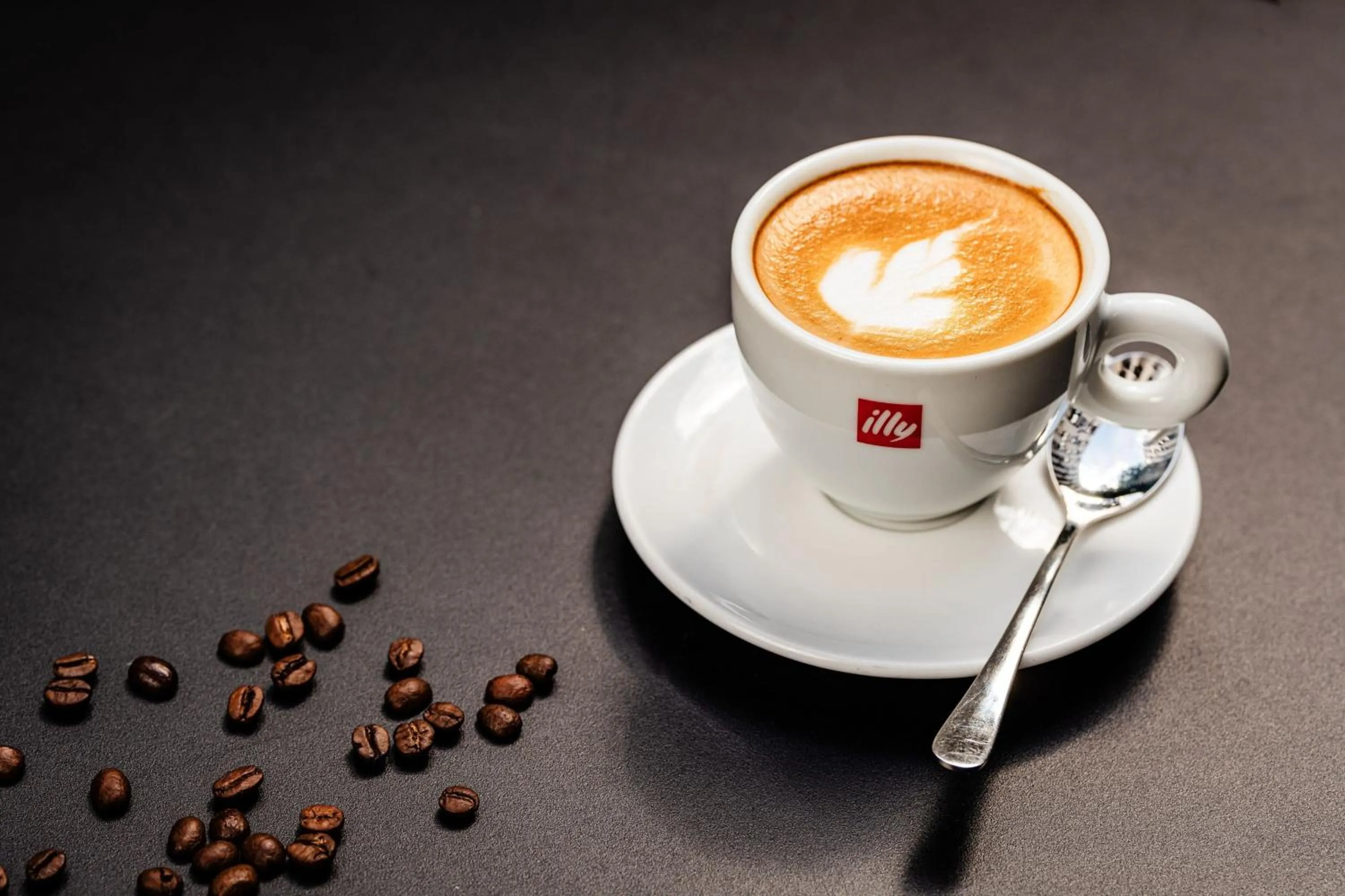 Restaurant/places to eat in Le Méridien Paris Arc De Triomphe