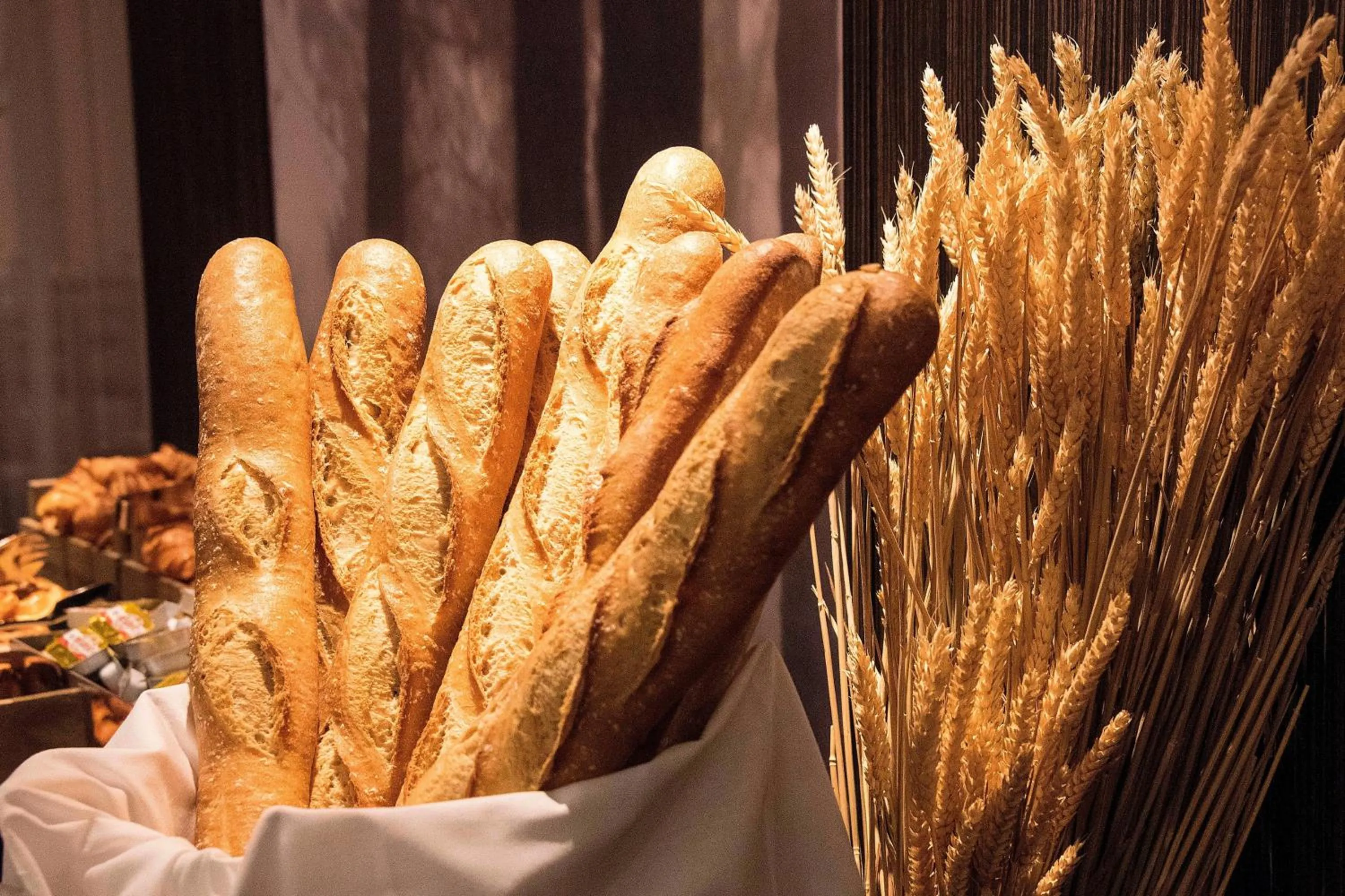 Breakfast in Le Méridien Paris Arc De Triomphe