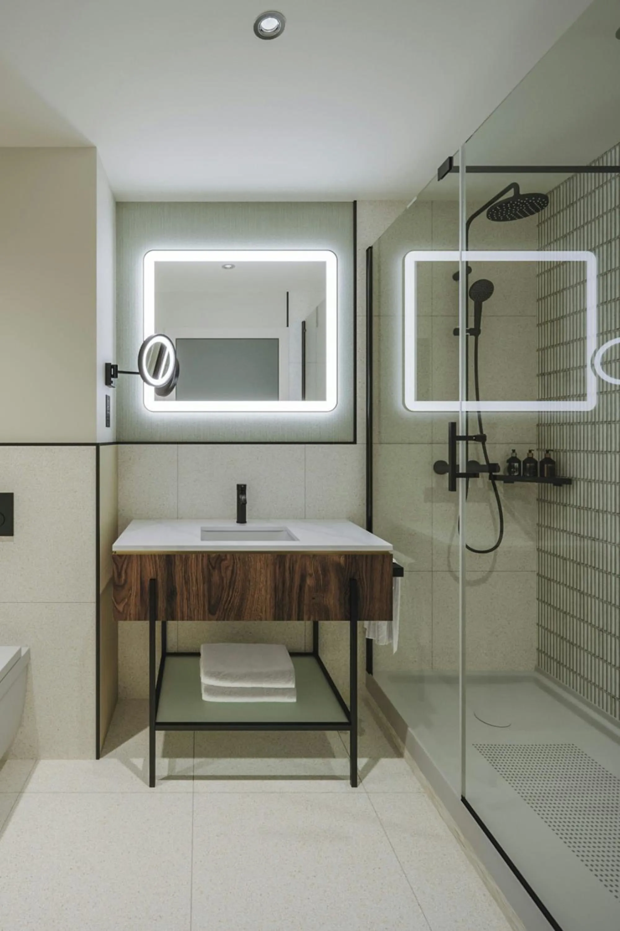 Bathroom in Le Méridien Paris Arc De Triomphe