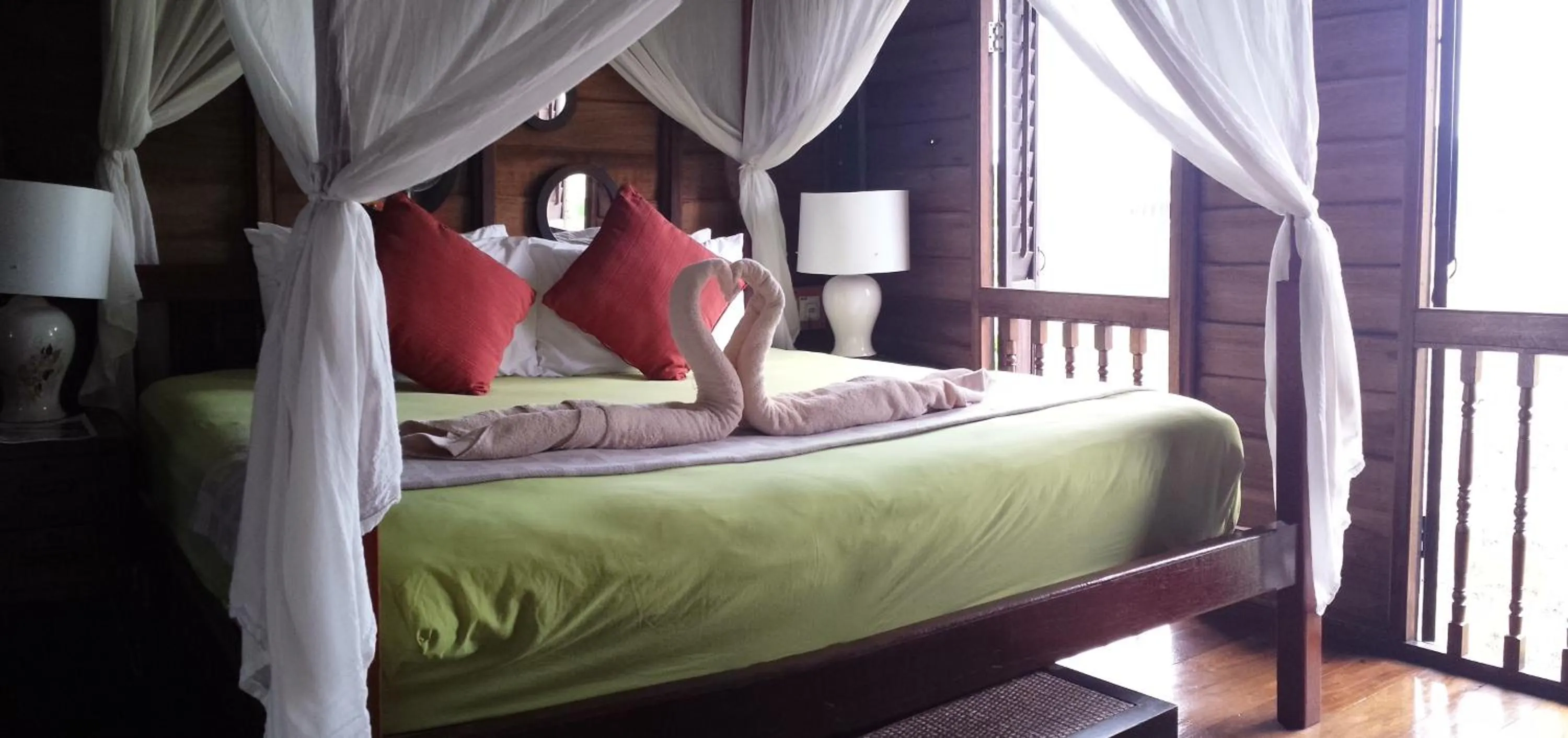 Bed in tanabendang banglos