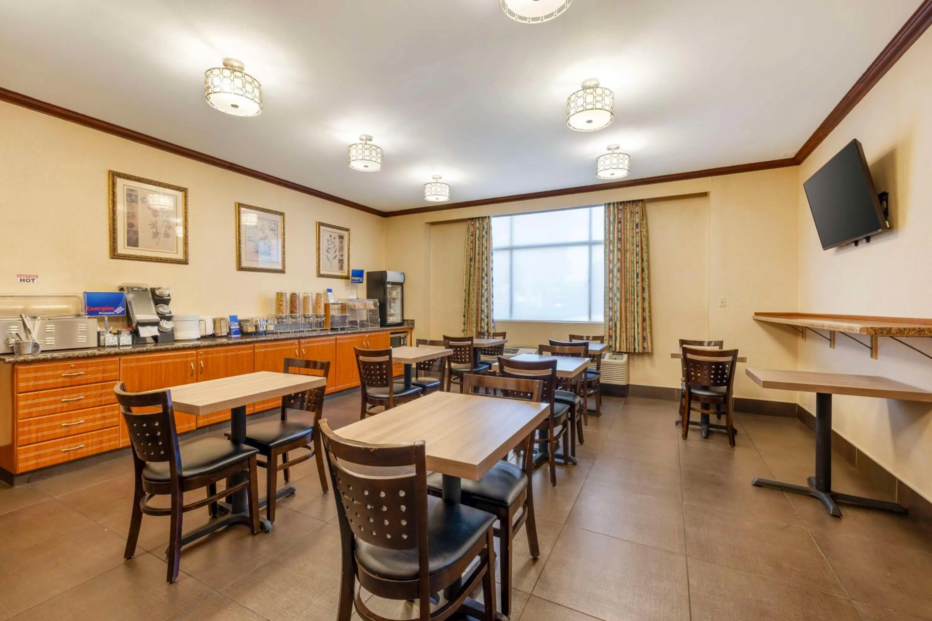 Breakfast in Best Western Los Angeles Worldport Hotel