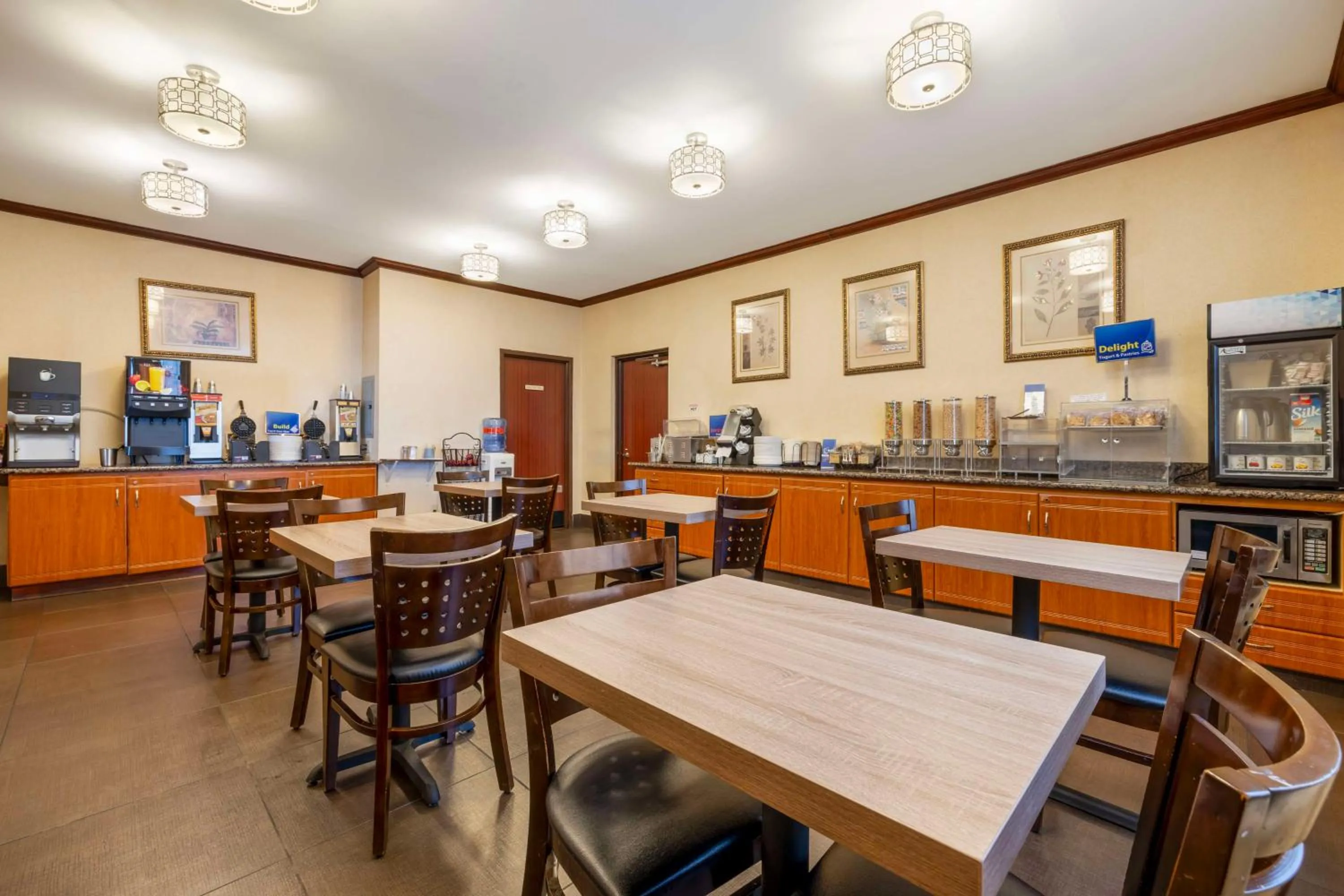 Breakfast in Best Western Los Angeles Worldport Hotel