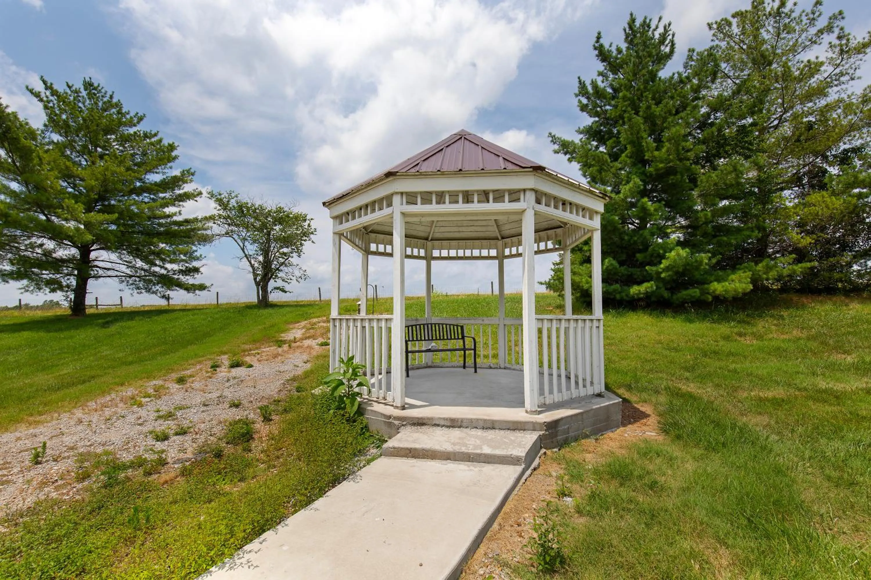 Natural landscape in Four Seasons Country Inn