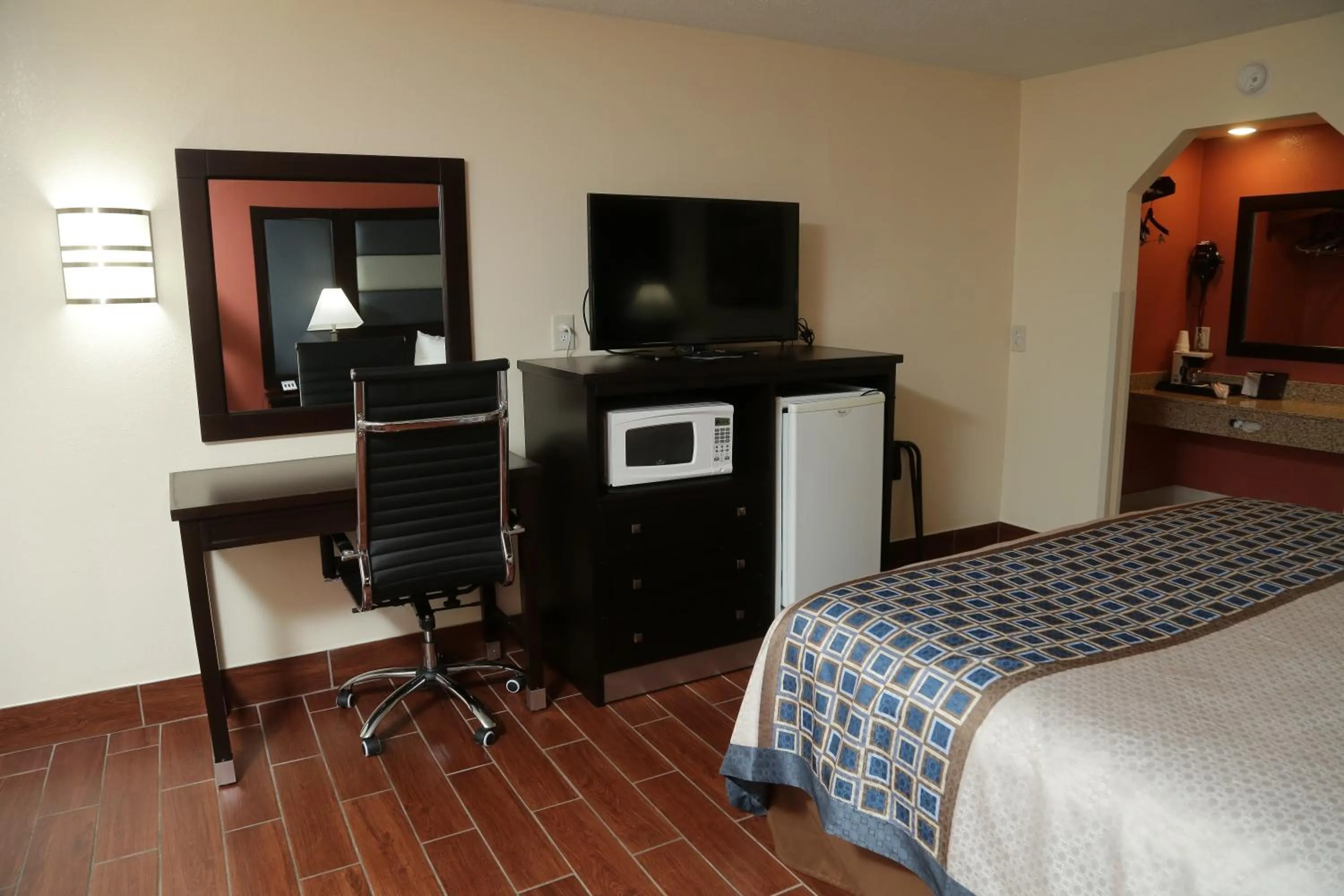 Bed in Budget Inn - Washington