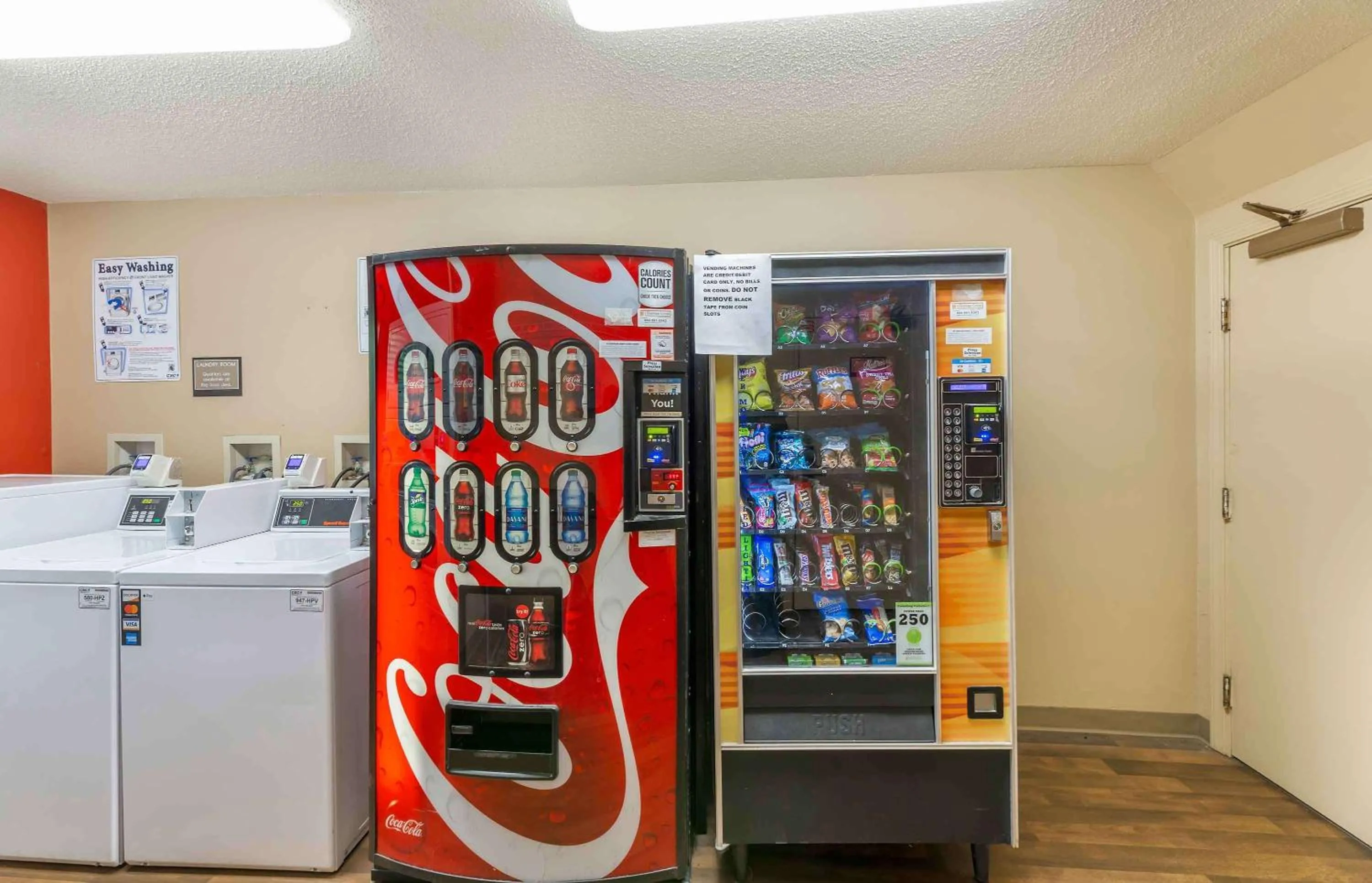 Property building in Suburban Studios Copley Akron West