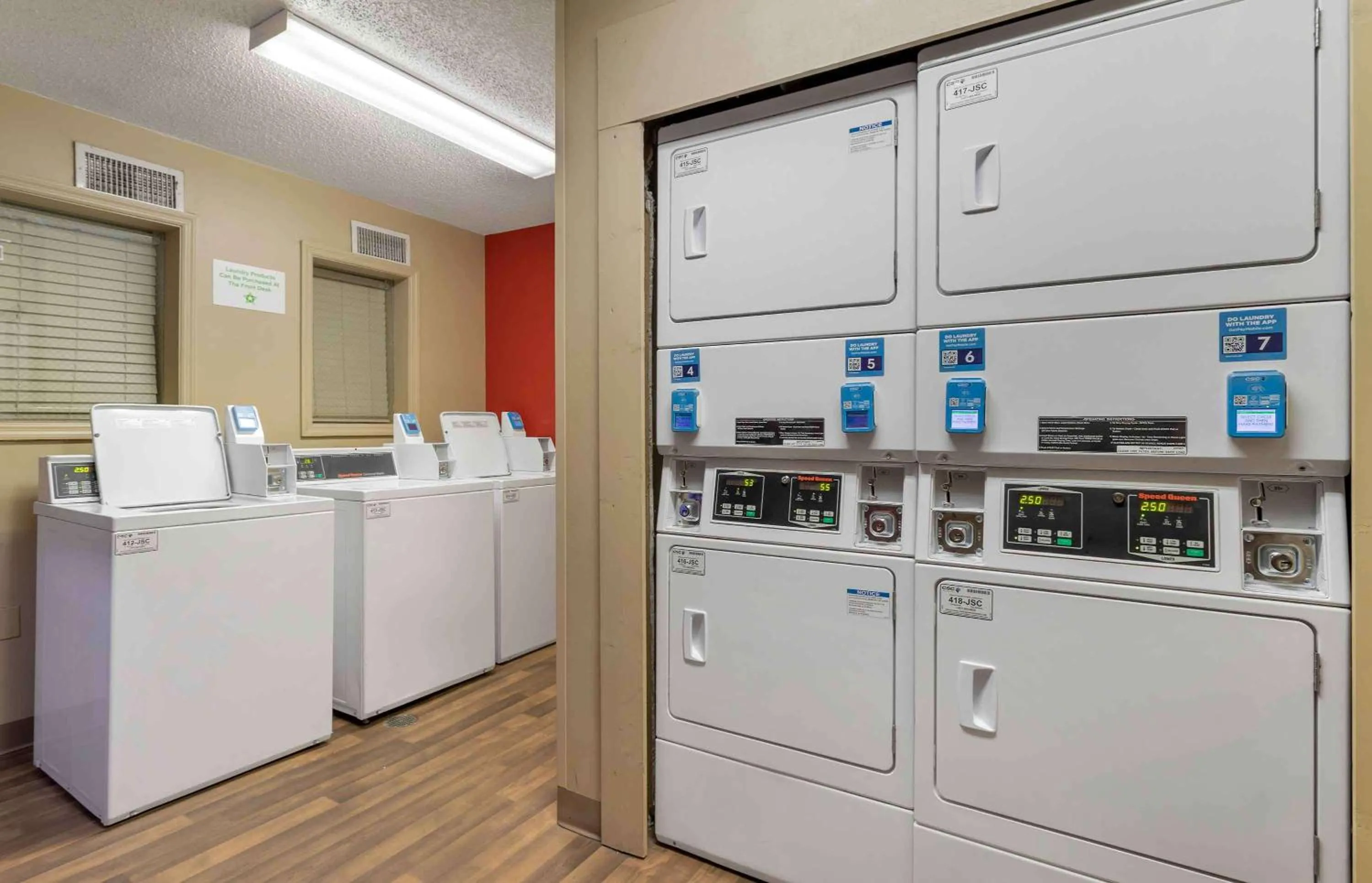 Property building in Extended Stay America Suites - Knoxville - West Hills