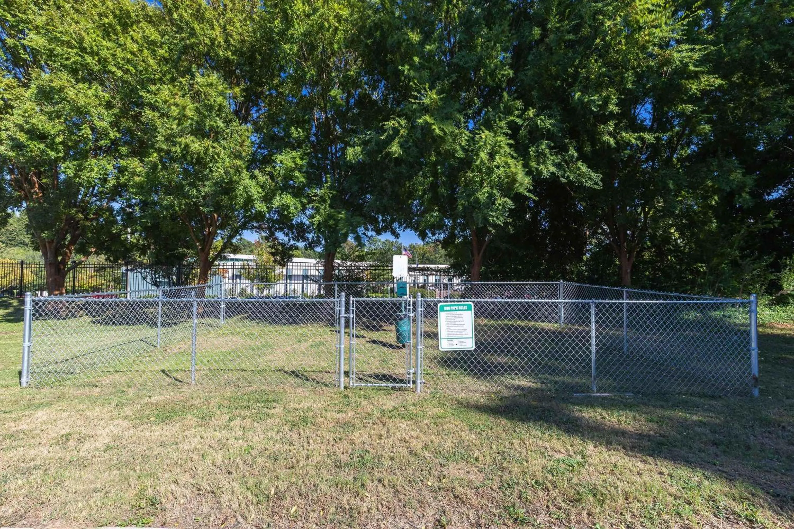 Property building in Extended Stay America Suites - Columbia - Greystone