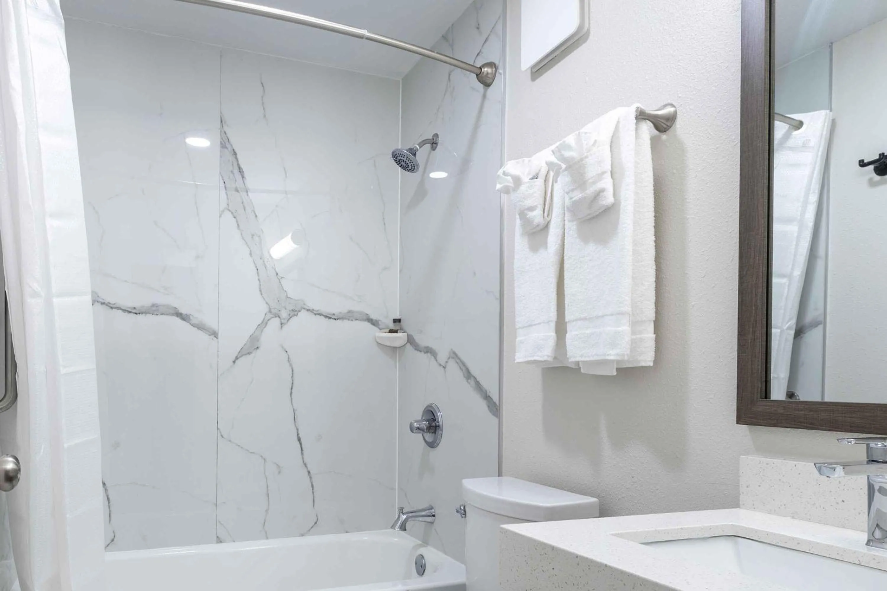 Bathroom in Extended Stay America Suites - Columbia - Greystone