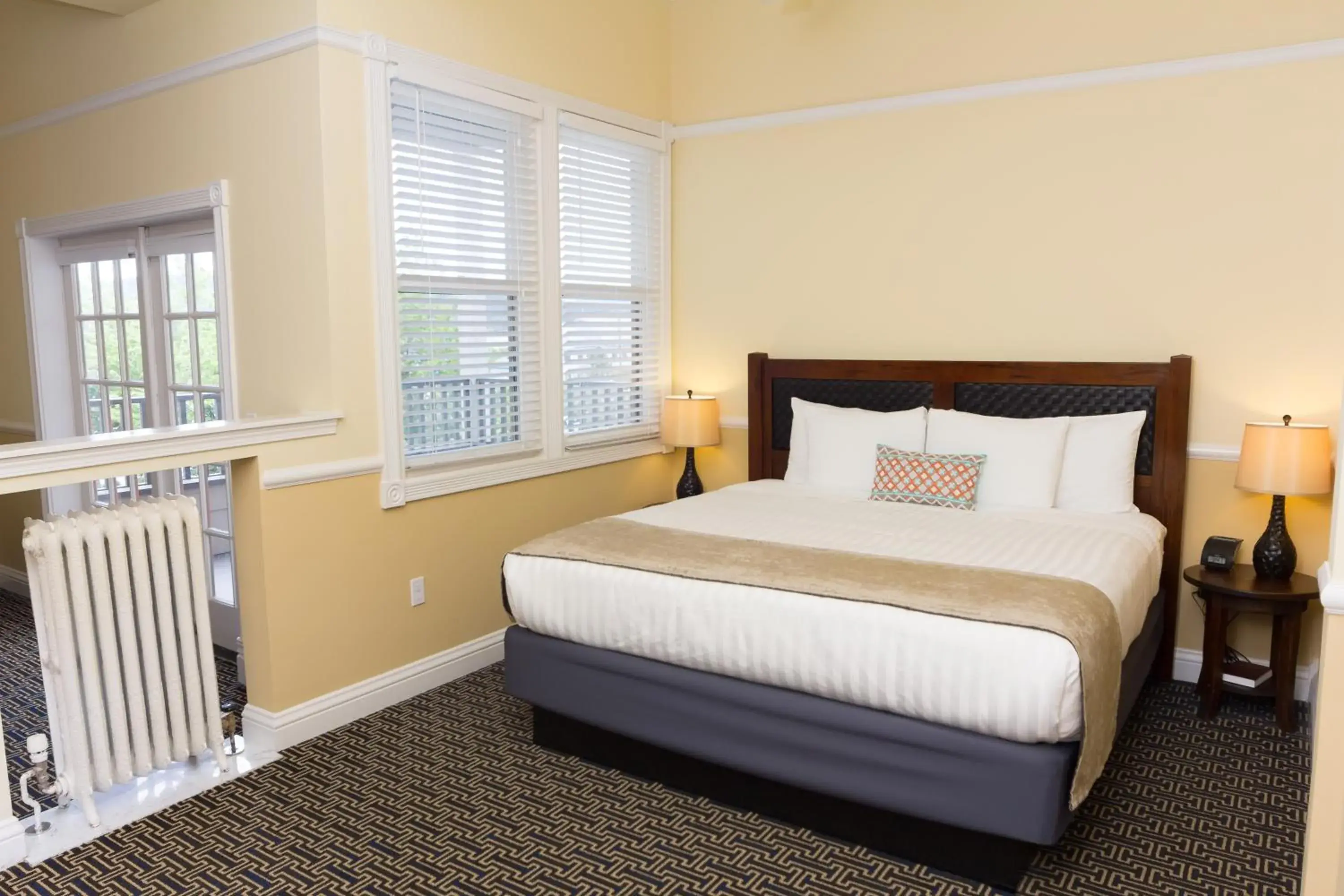 King Studio in Majestic Inn and Spa King Studio in Majestic Inn and Spa