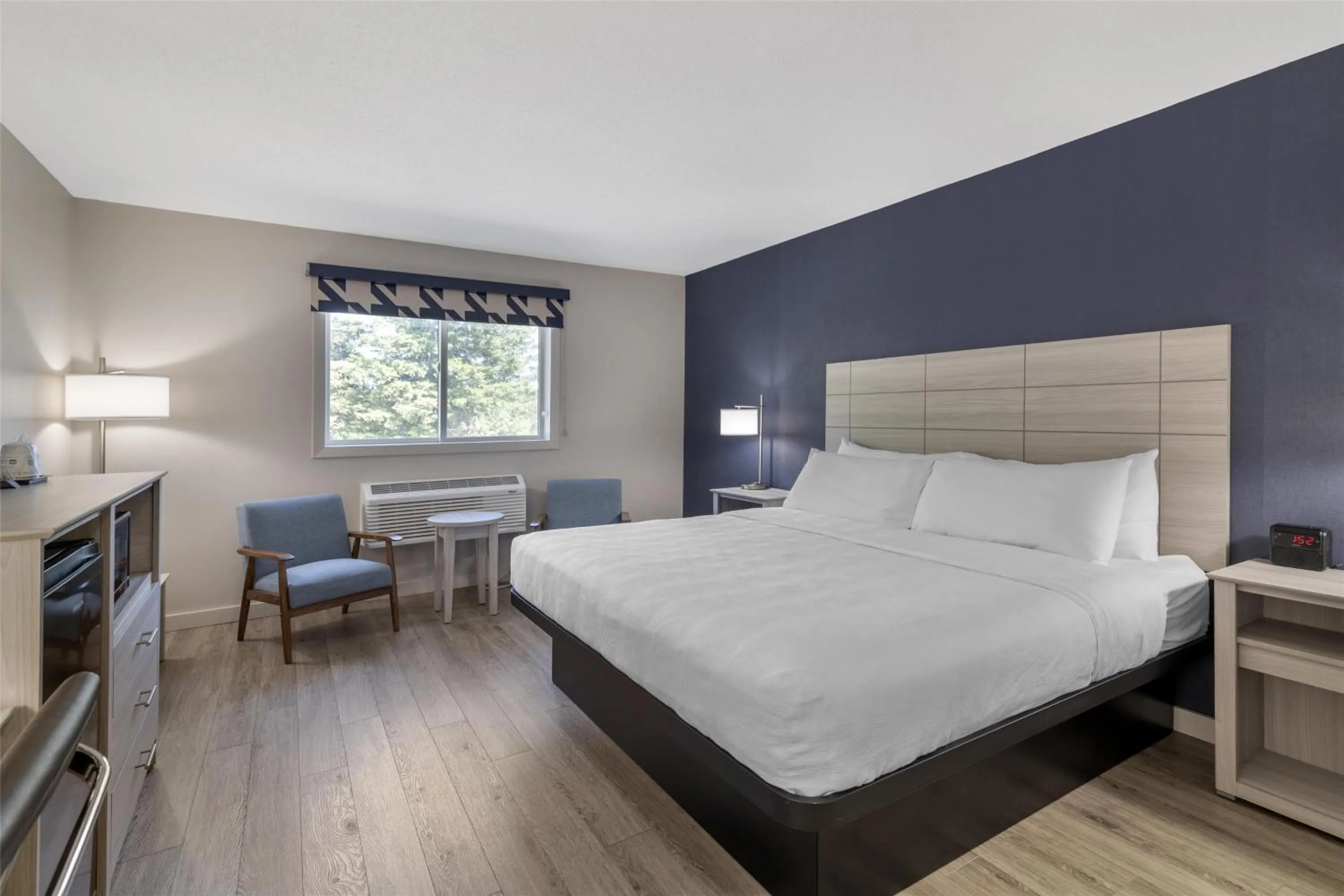 Bedroom, Bed in Best Western Caribou Inn