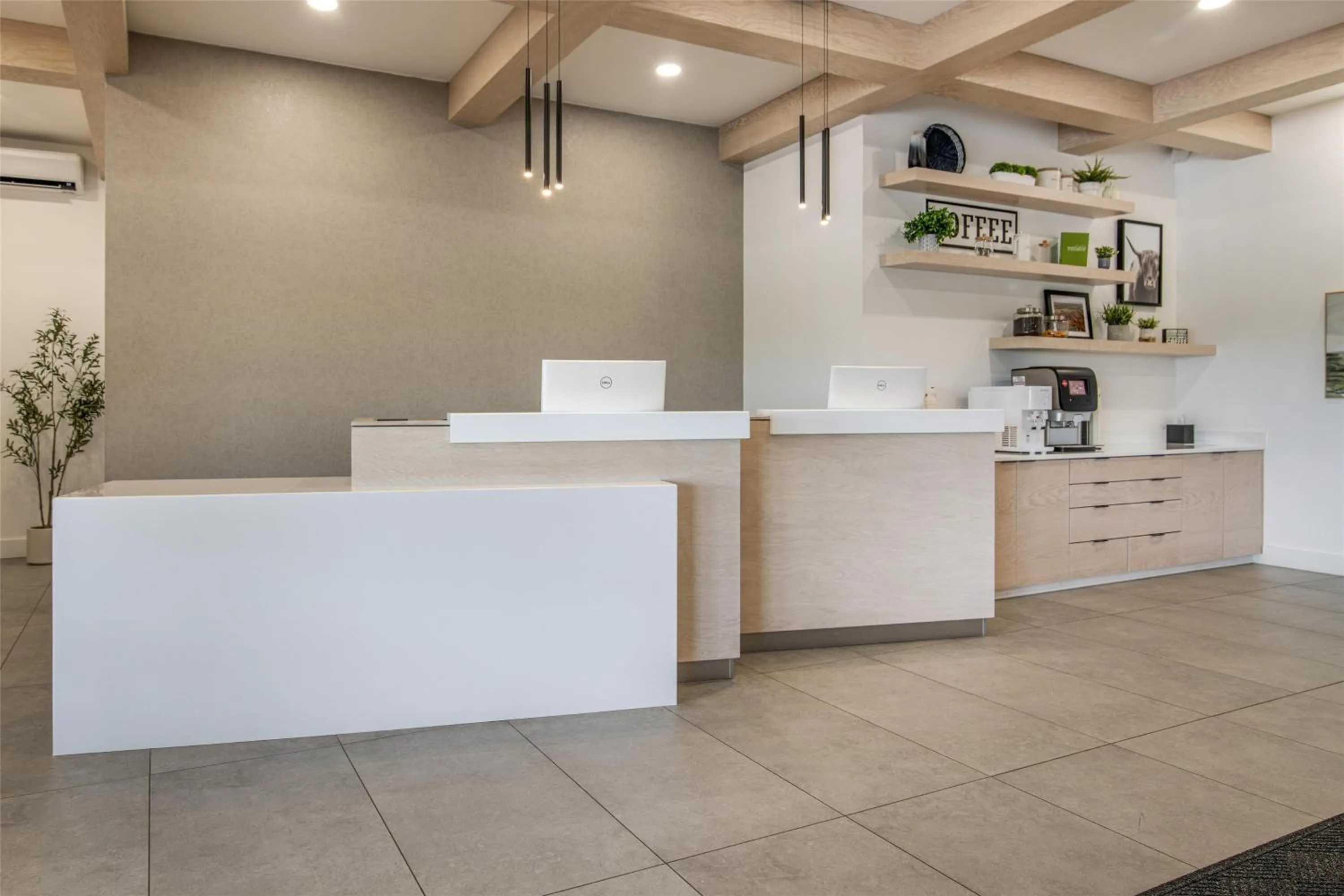 Lobby or reception in Best Western Caribou Inn