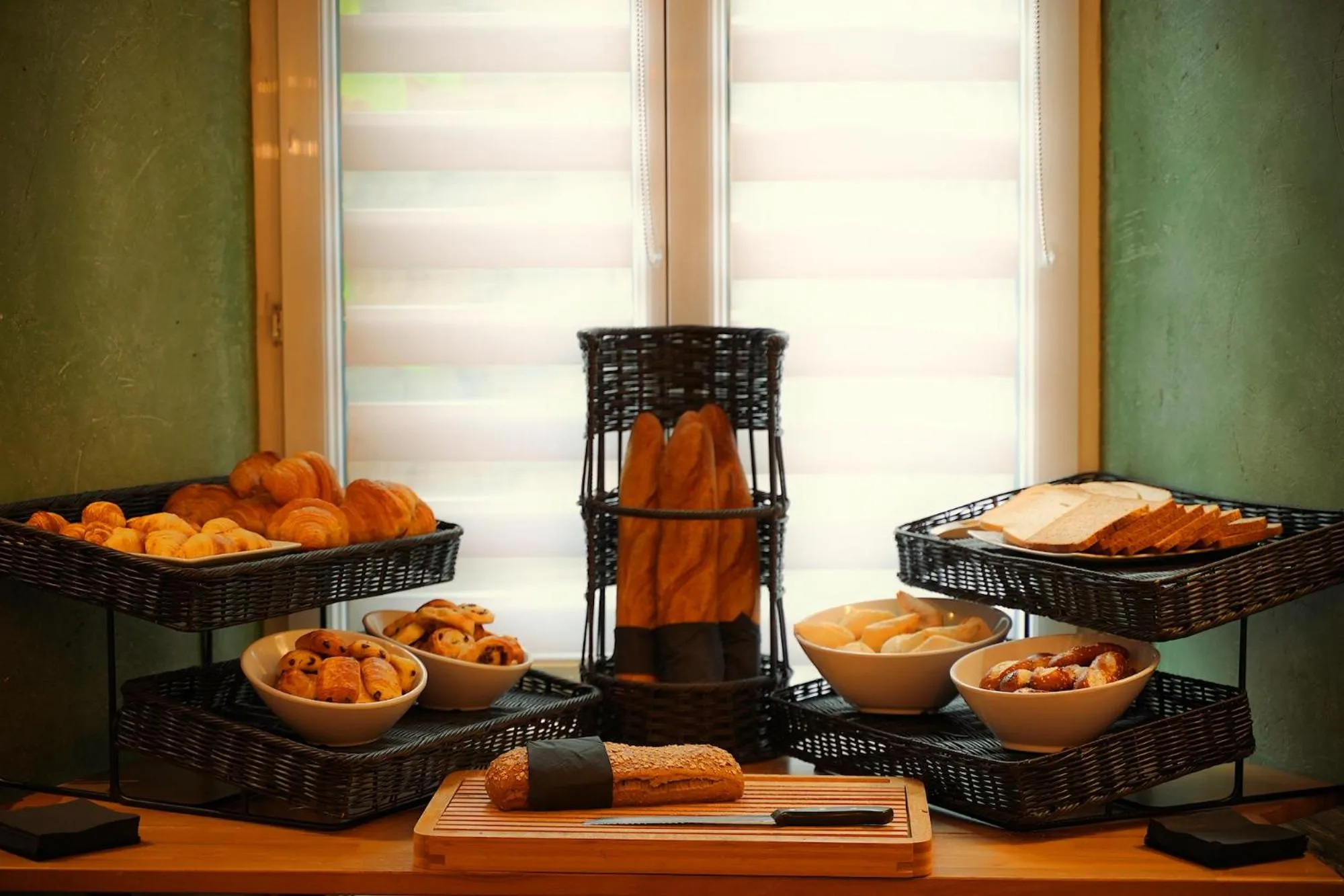 Breakfast in Hôtel le Grillon