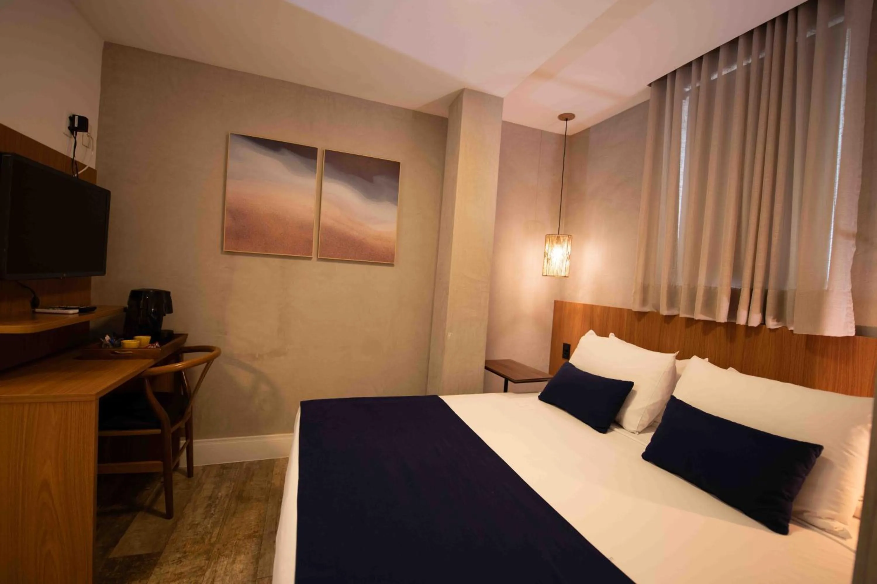 Bedroom, Bed in Leblon Design Hotel