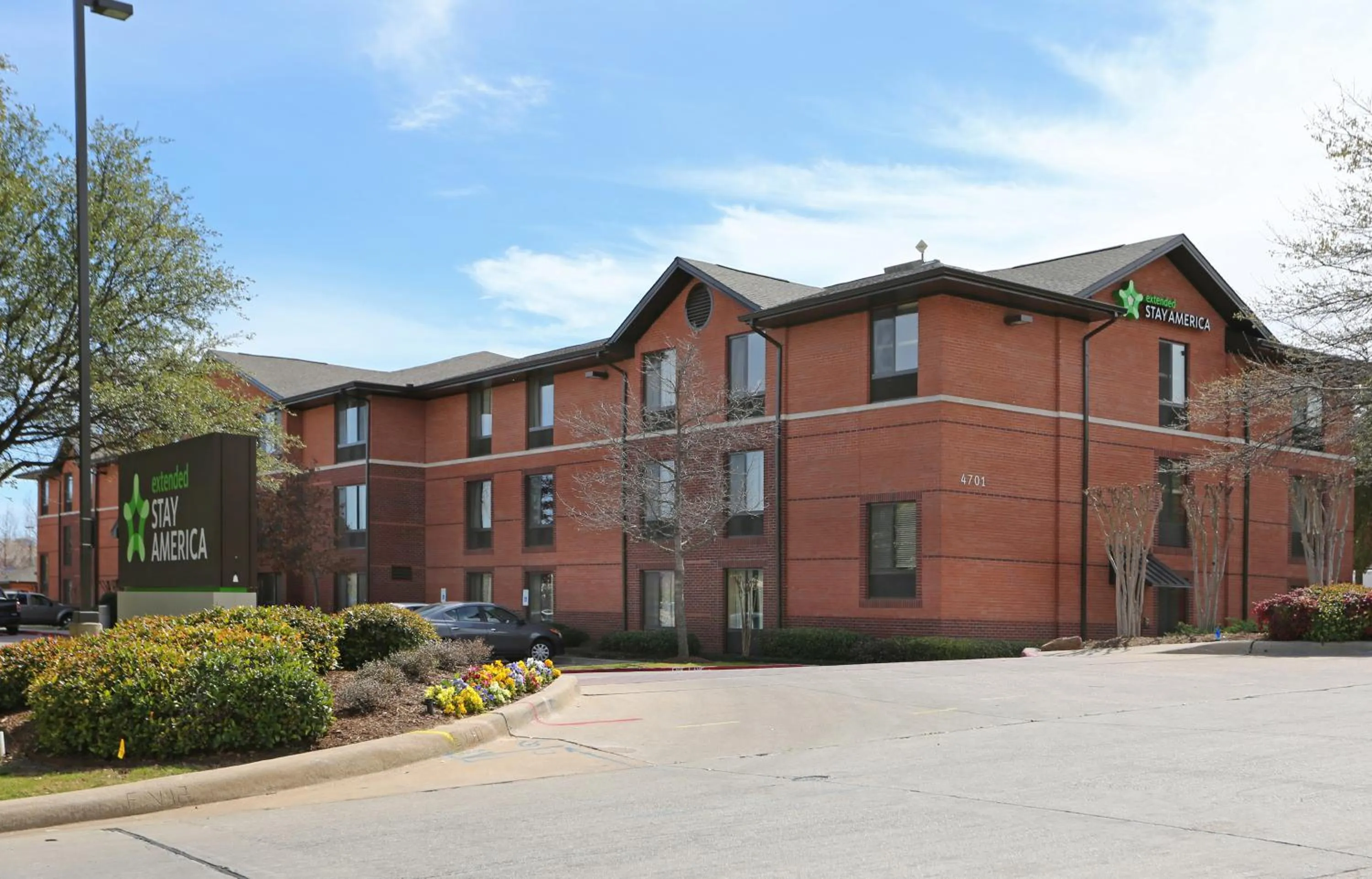 Property building in Extended Stay America Suites - Fort Worth - Southwest
