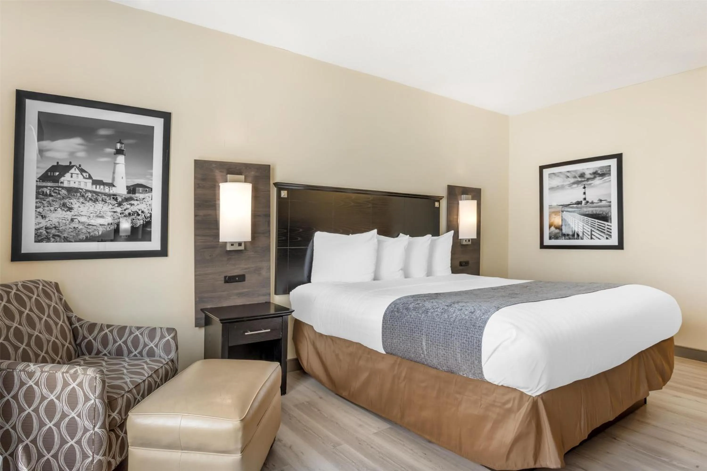 Bed in Best Western Bar Harbour Inn