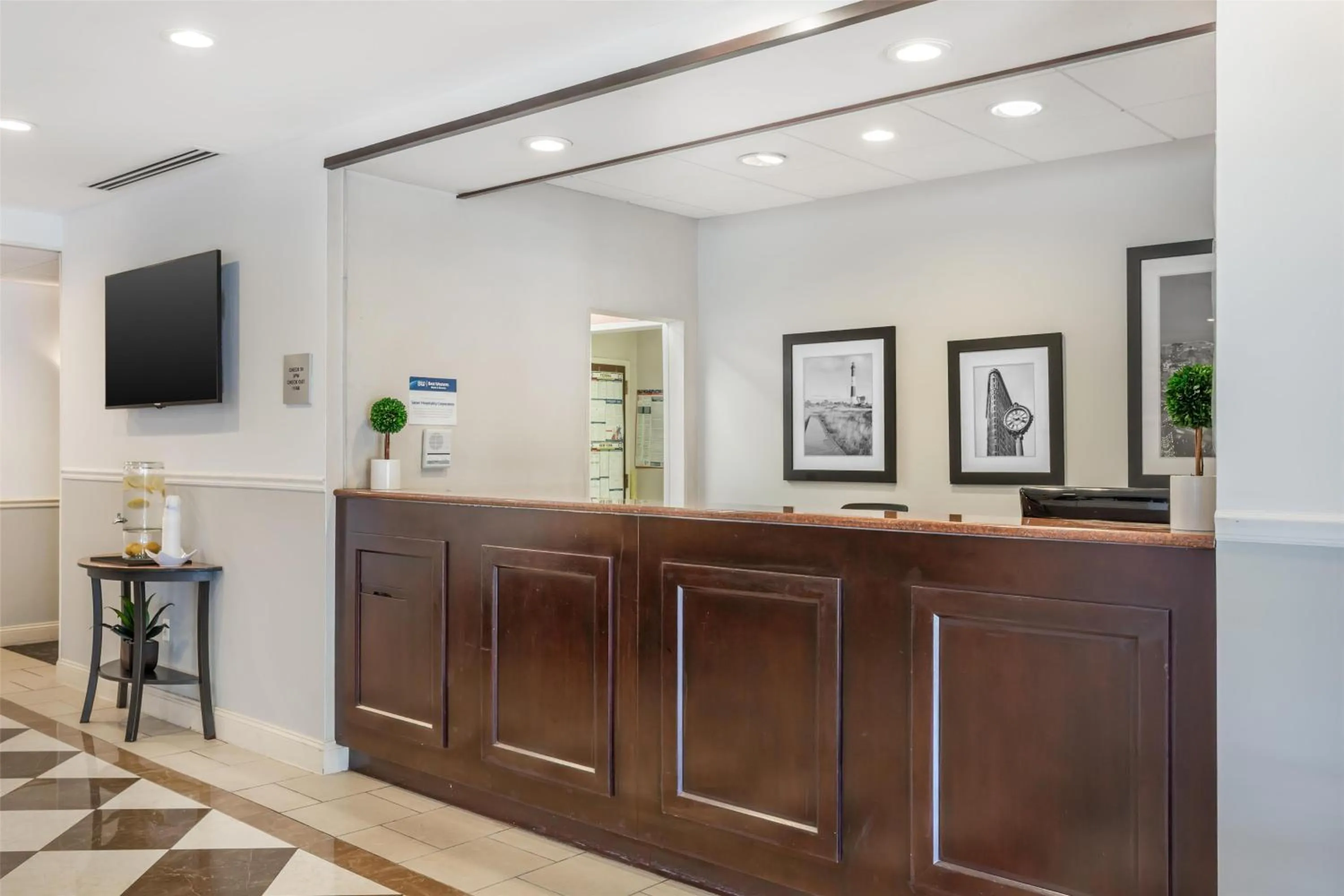 Lobby or reception in Best Western Bar Harbour Inn