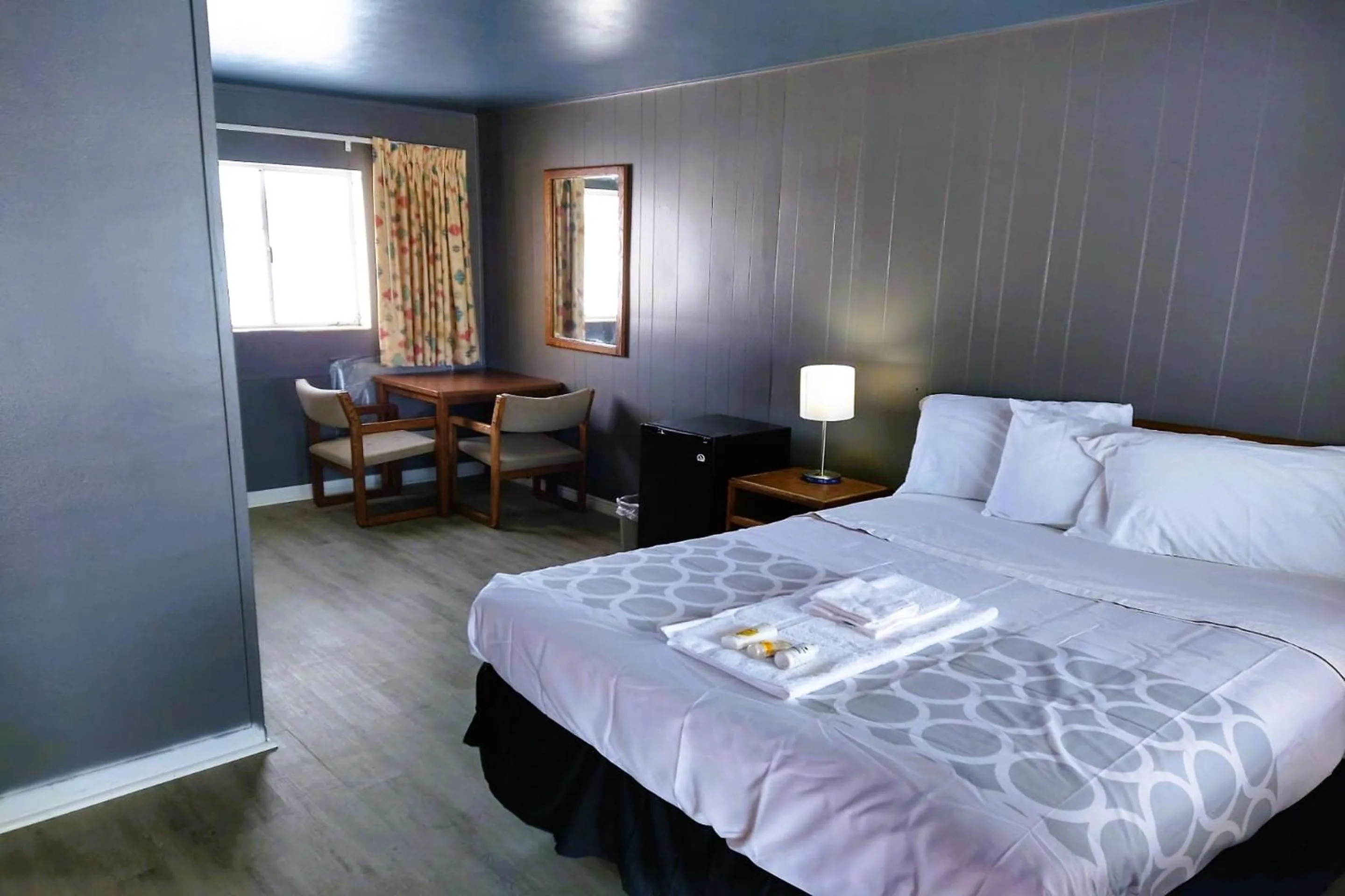 Bedroom, Bed in Love Hotels Desert Inn & RV by OYO at Boysen Wind River WY