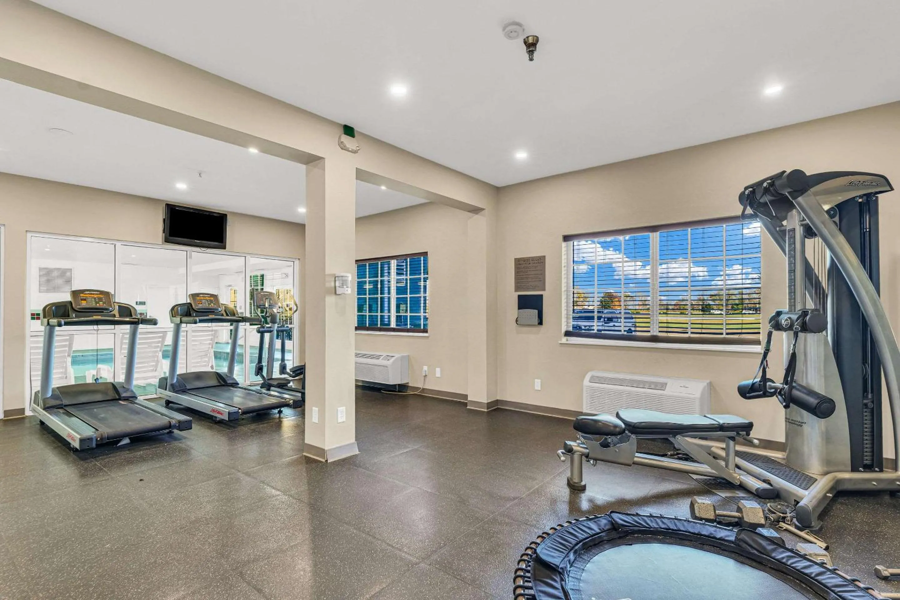 Fitness centre/facilities in Country Inn & Suites by Radisson, Decatur, IL