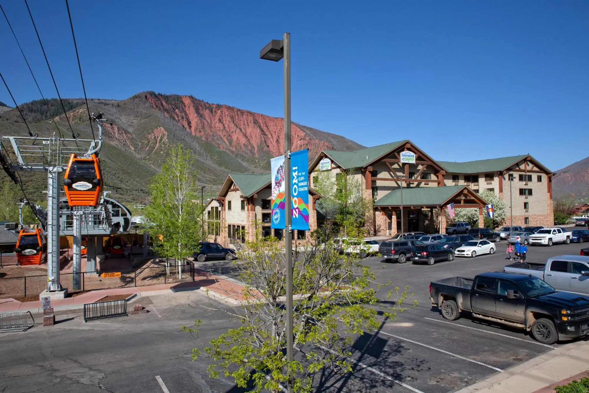 Property building in Hotel Glenwood Springs