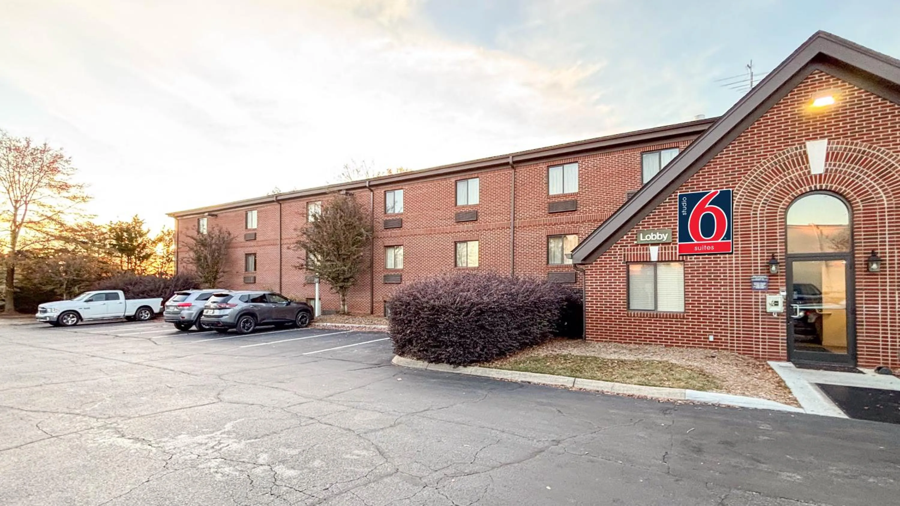 Facade/entrance in Studio 6 Suites Greenville, SC - Haywood Mall