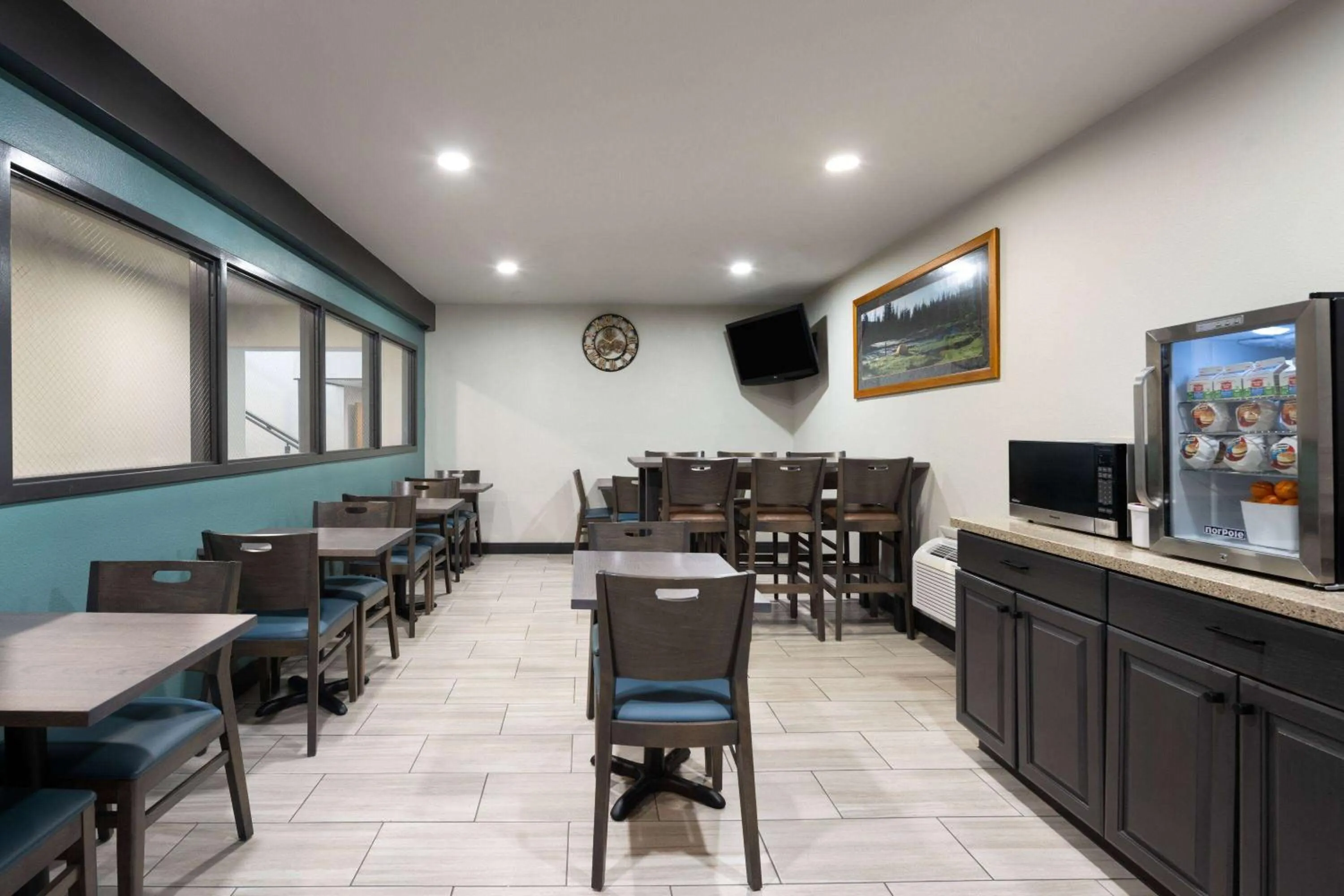 Breakfast in Super 8 by Wyndham Columbus