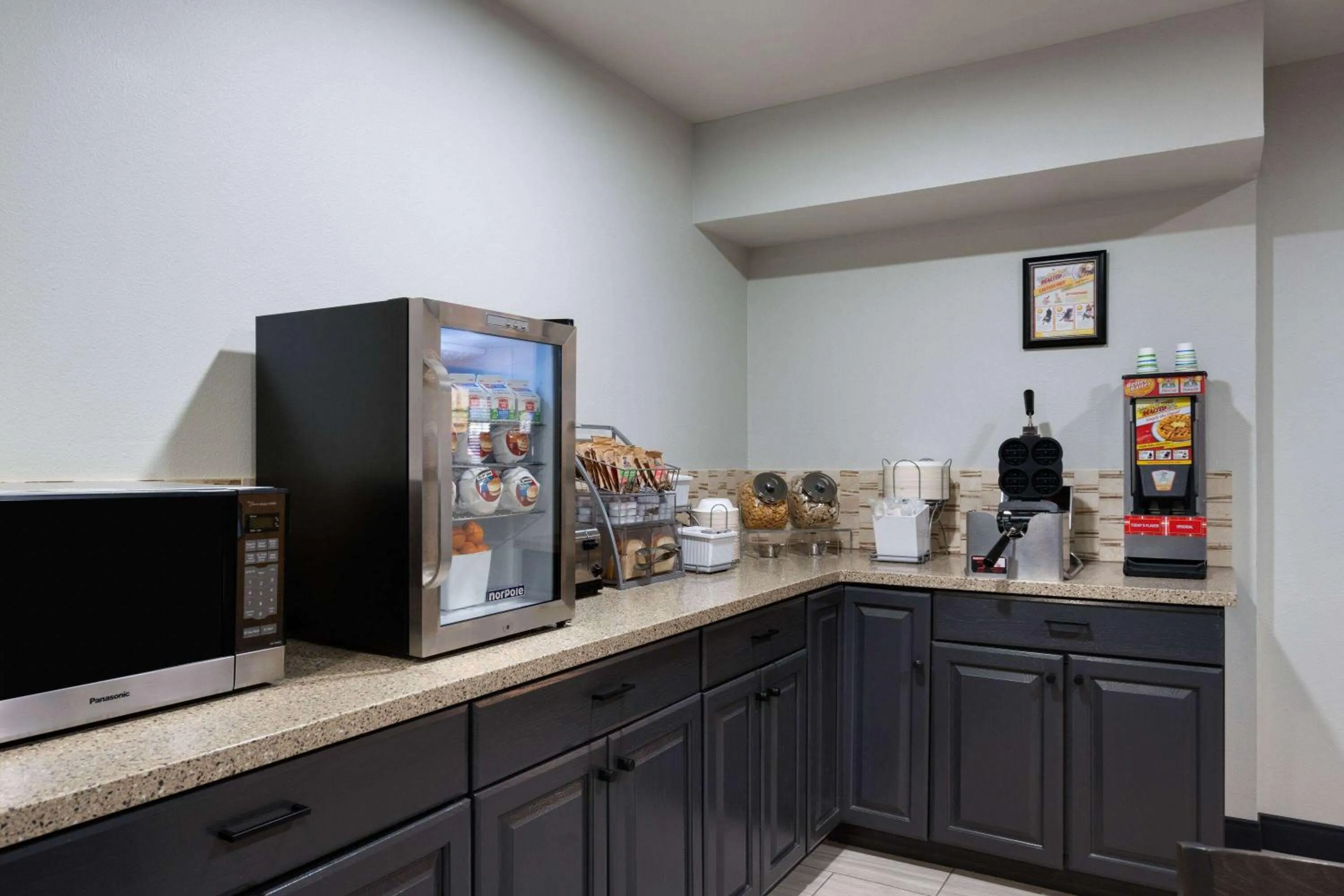 Breakfast in Super 8 by Wyndham Columbus