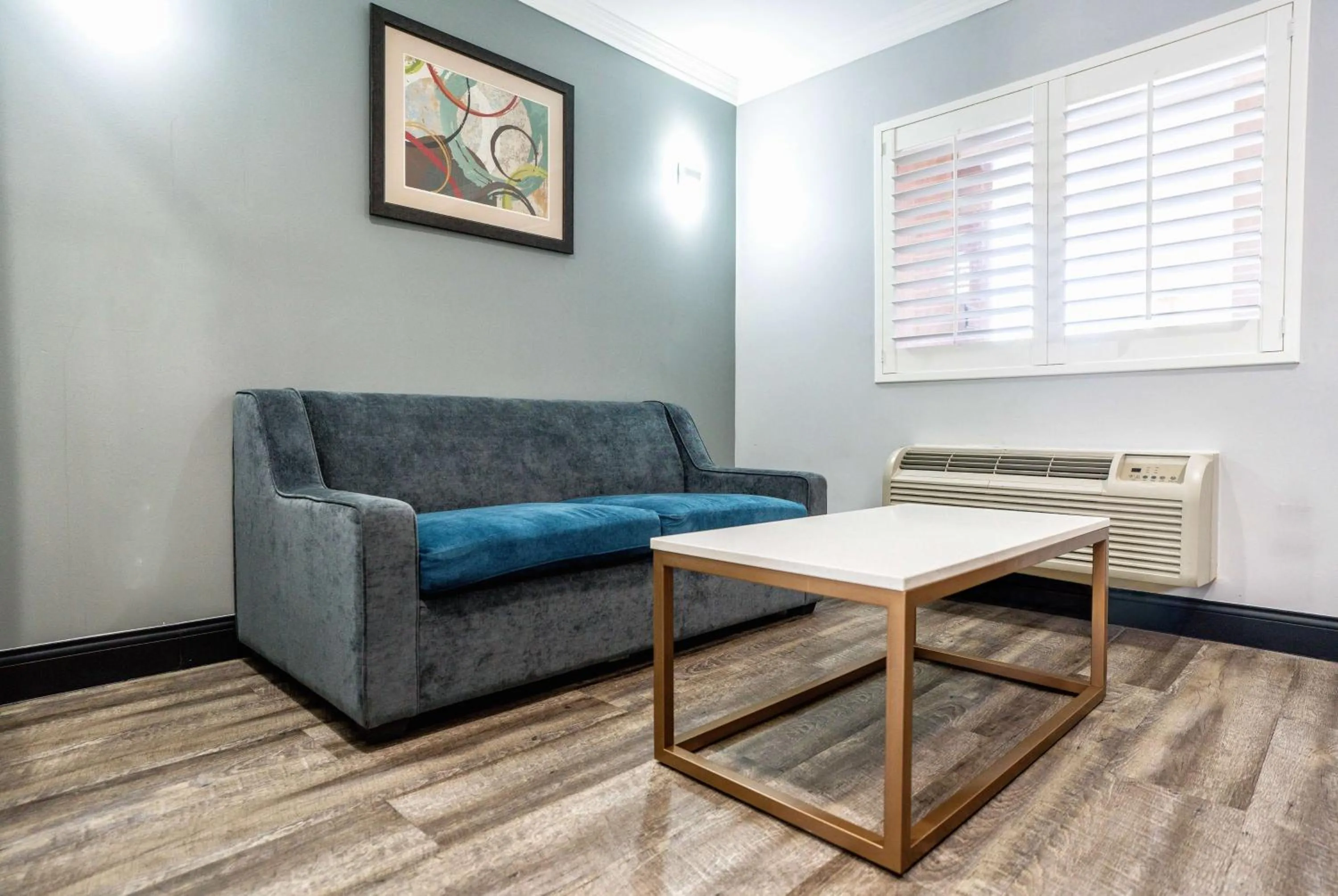 Photo of the whole room in Travelodge Inn & Suites by Wyndham Bell Los Angeles Area