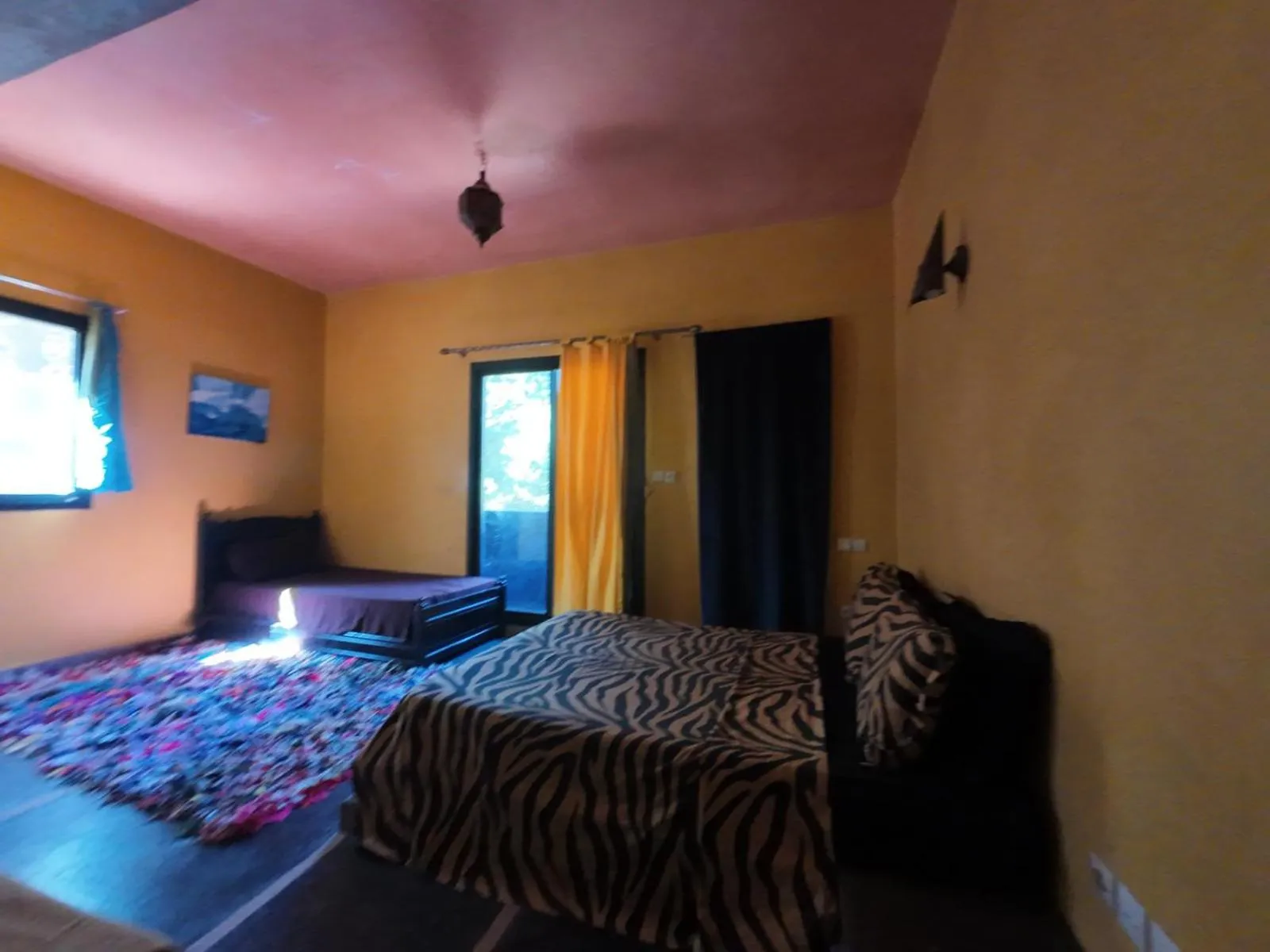 Photo of the whole room, Bed in Ourika Atlas Tigmi