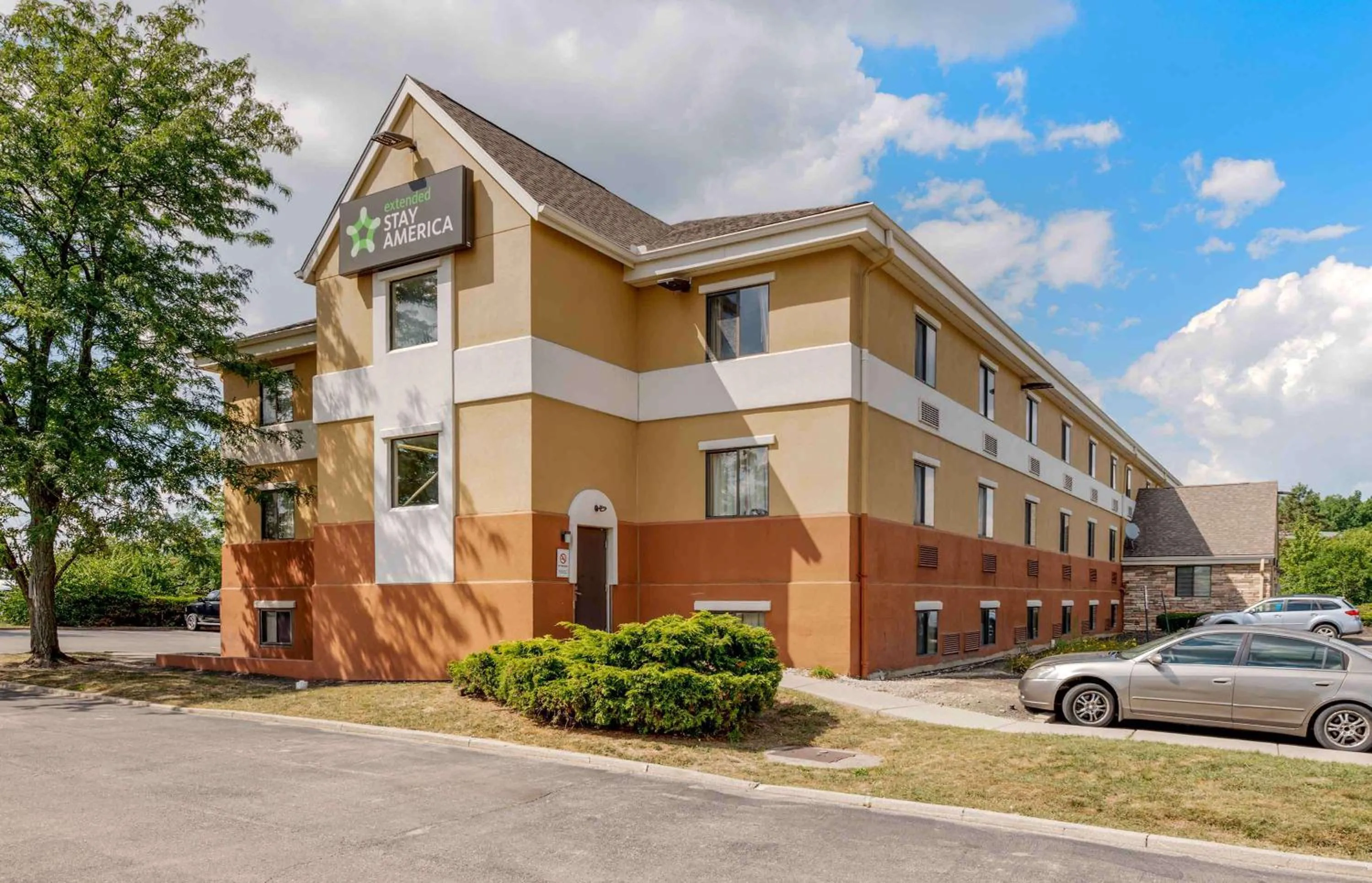 Property building in Extended Stay America Suites - Dayton - South