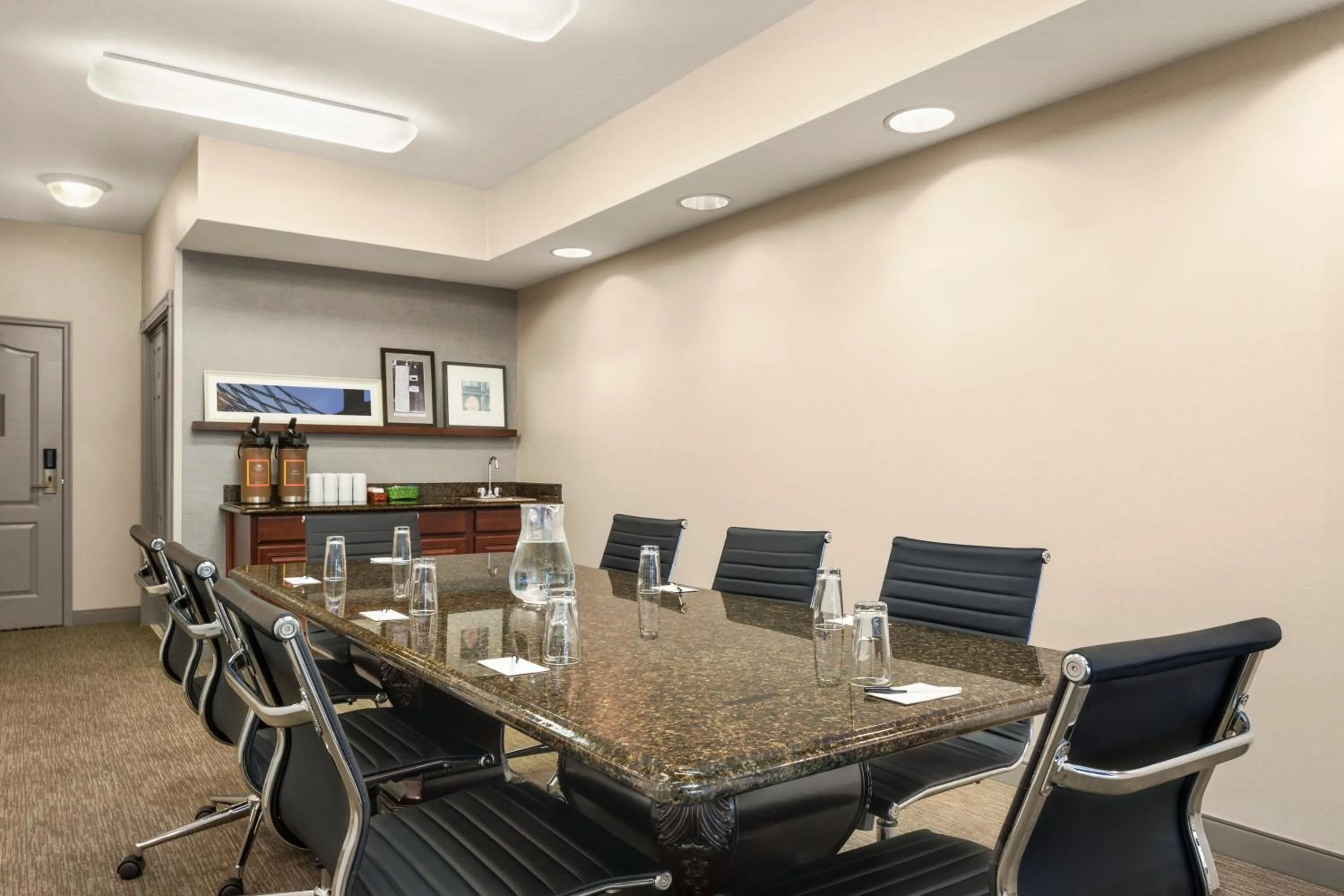 Meeting/conference room in Country Inn & Suites by Radisson, Lima