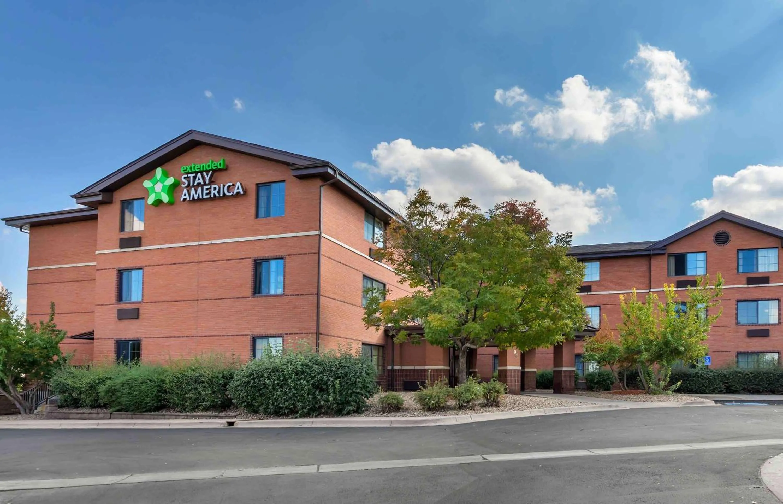 Property building in Extended Stay America Select Suites - Denver - Tech Center South