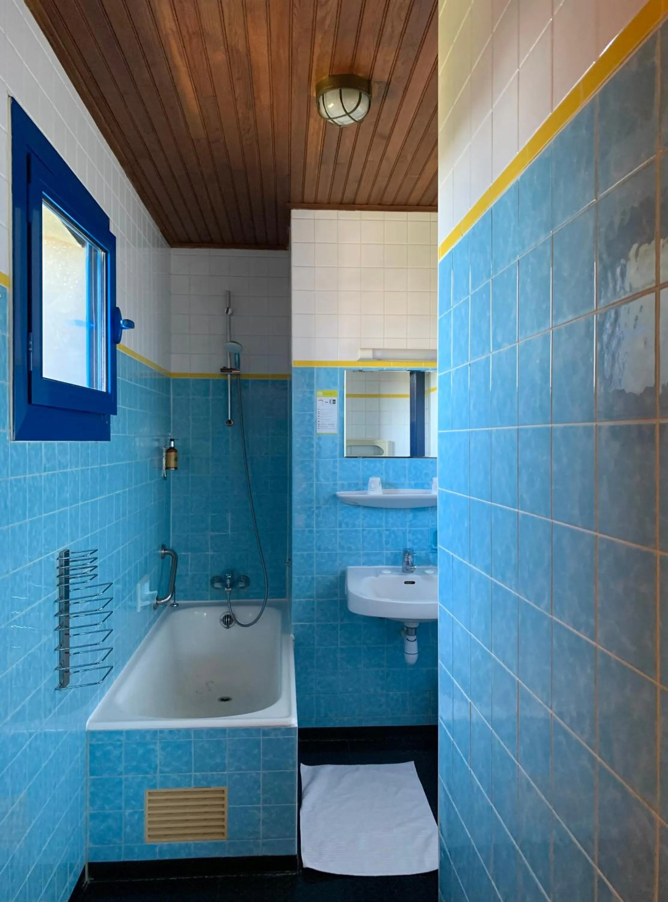 Bathroom in Hotel Arcantis Le Voltaire