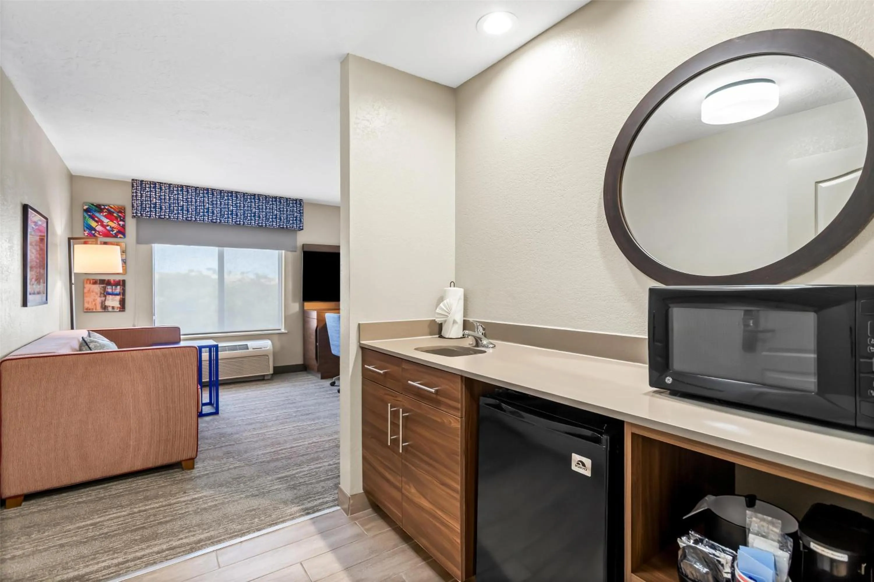 Other, Bed in Hampton Inn & Suites Farmington