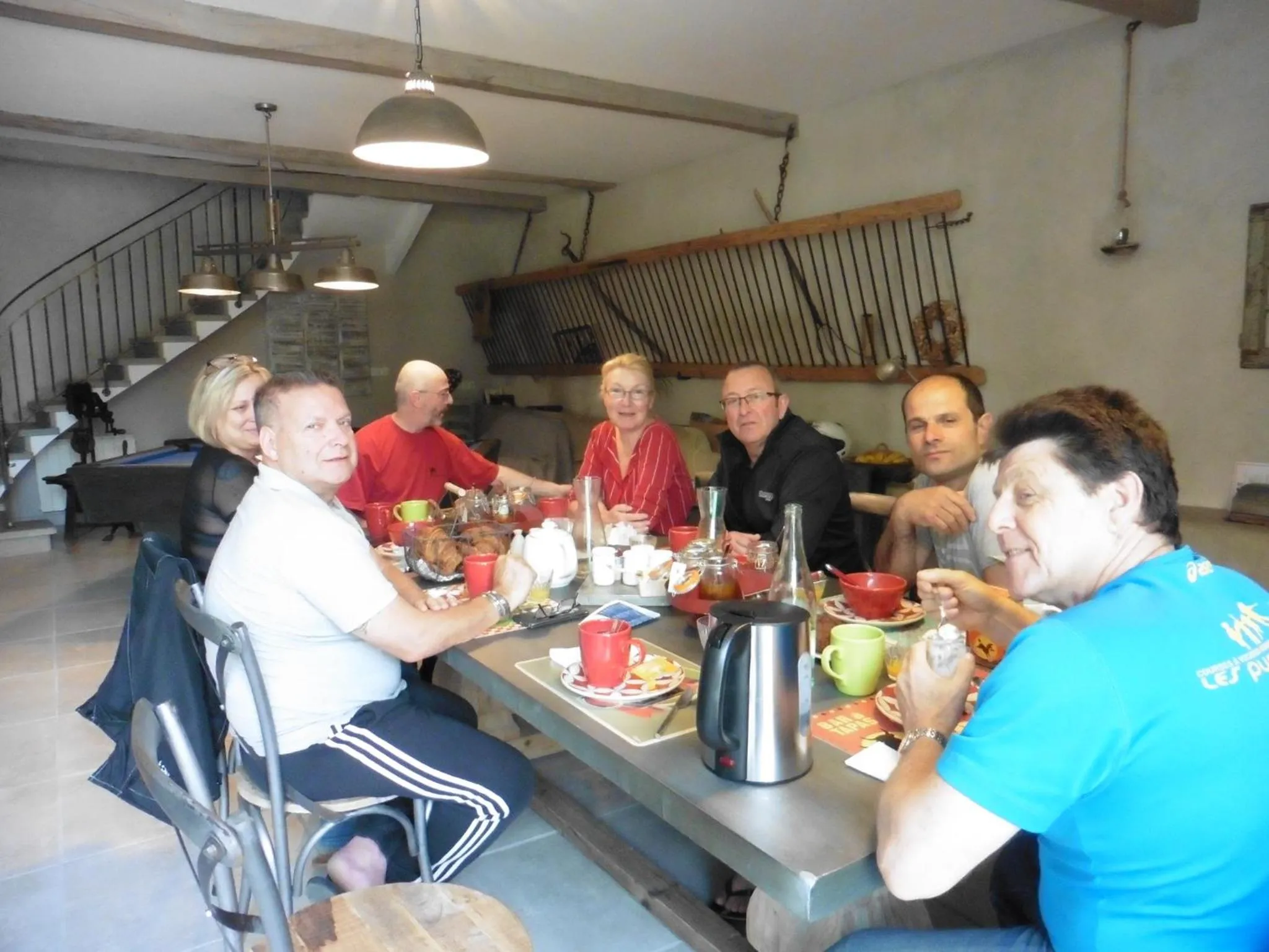 group of guests in L'Albane Chambres d'hôtes