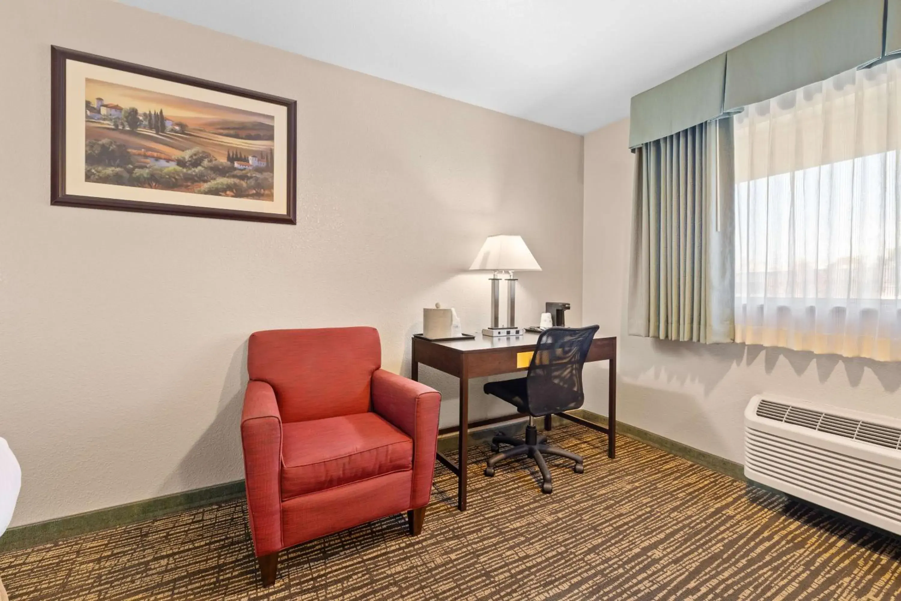 King Room - Non-Smoking in Best Western Petaluma Inn King Room - Non-Smoking in Best Western Petaluma Inn