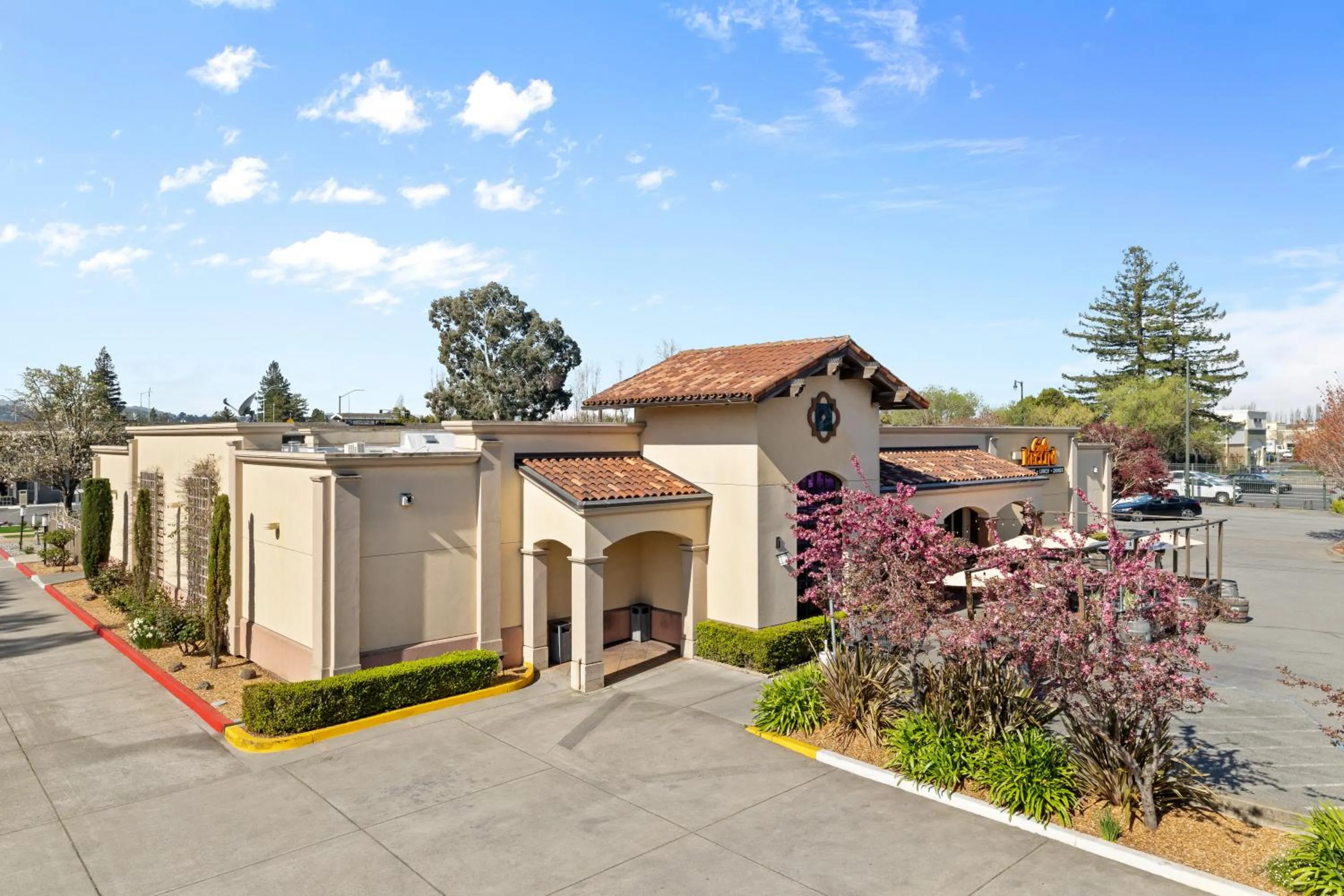 Property building in Best Western Petaluma Inn