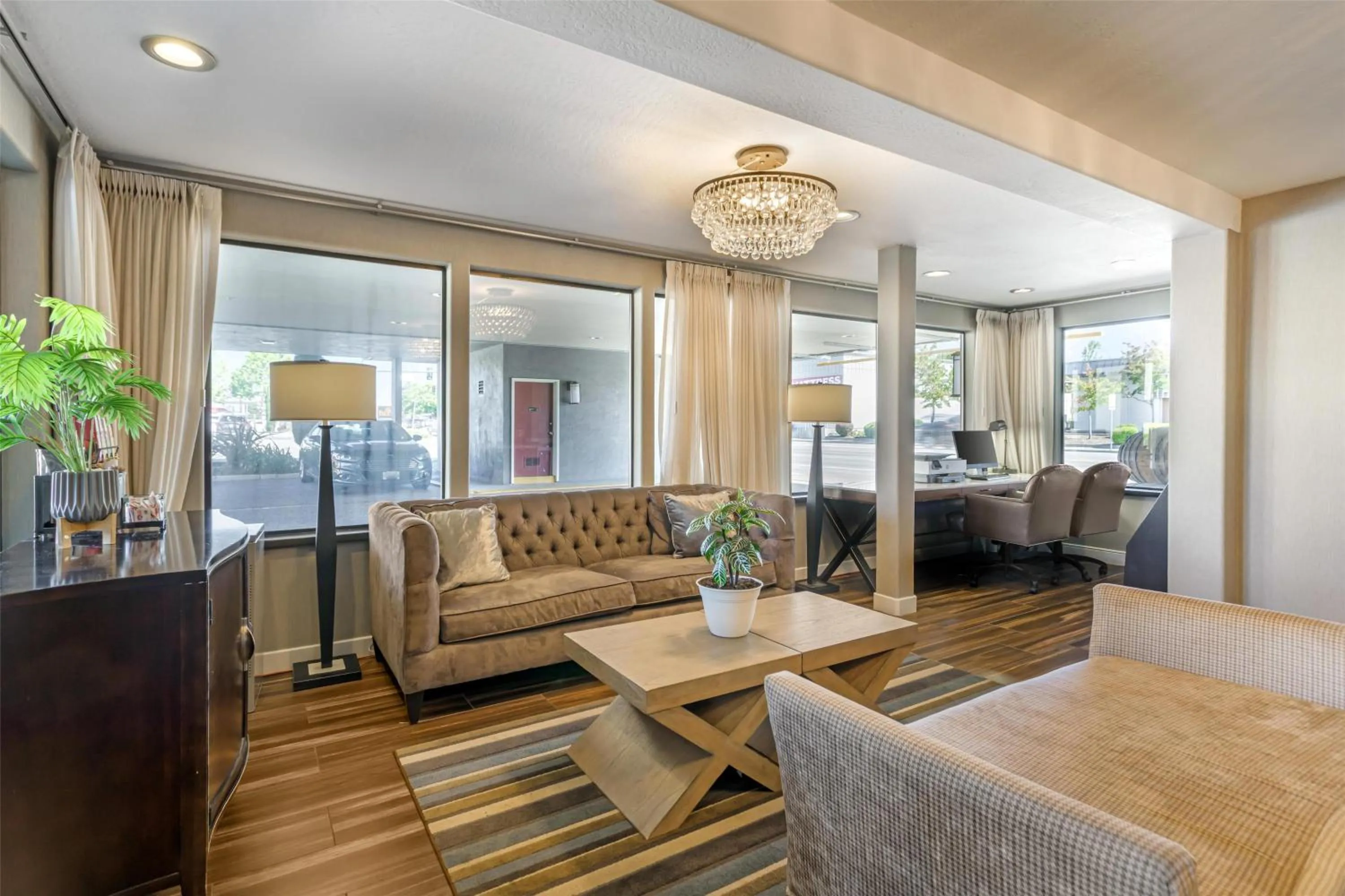 Lobby or reception in Best Western Petaluma Inn