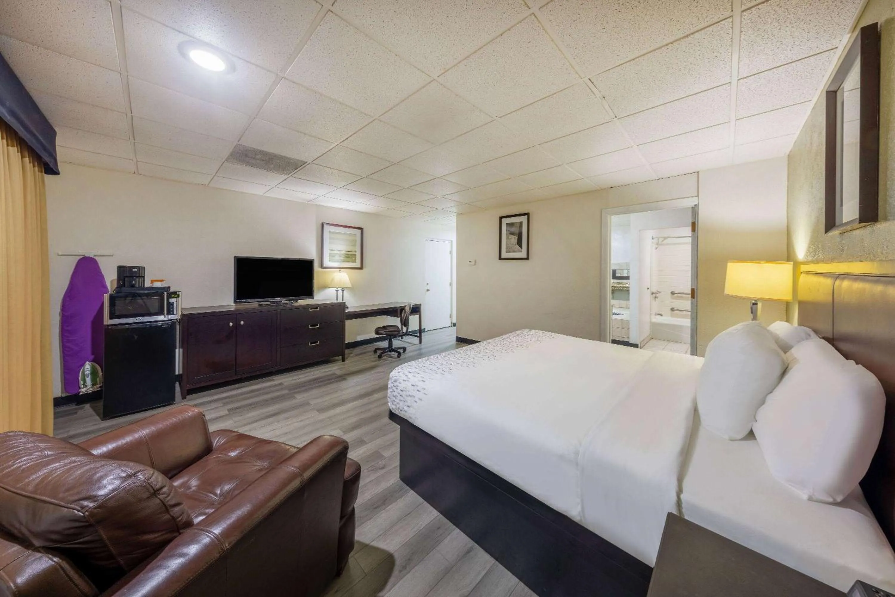 Bed in Baymont by Wyndham El Dorado