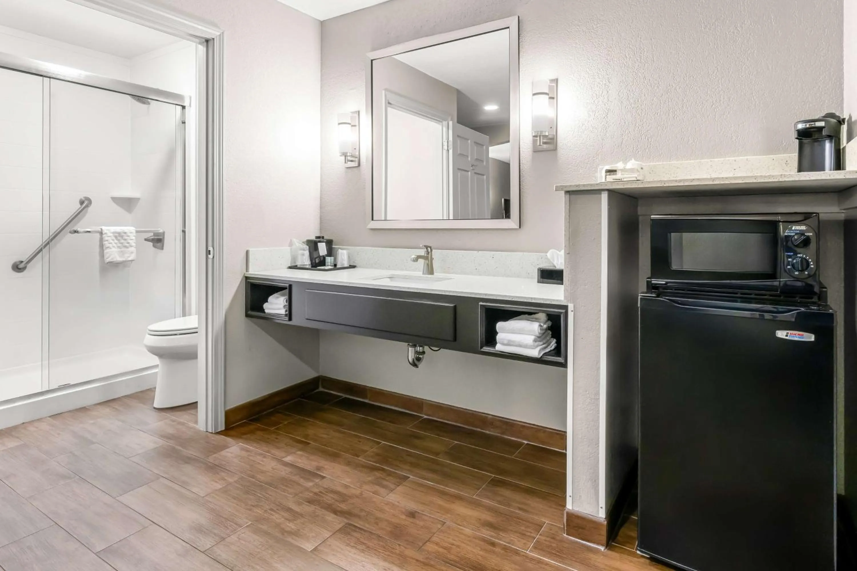 Bathroom in Best Western Executive Suites