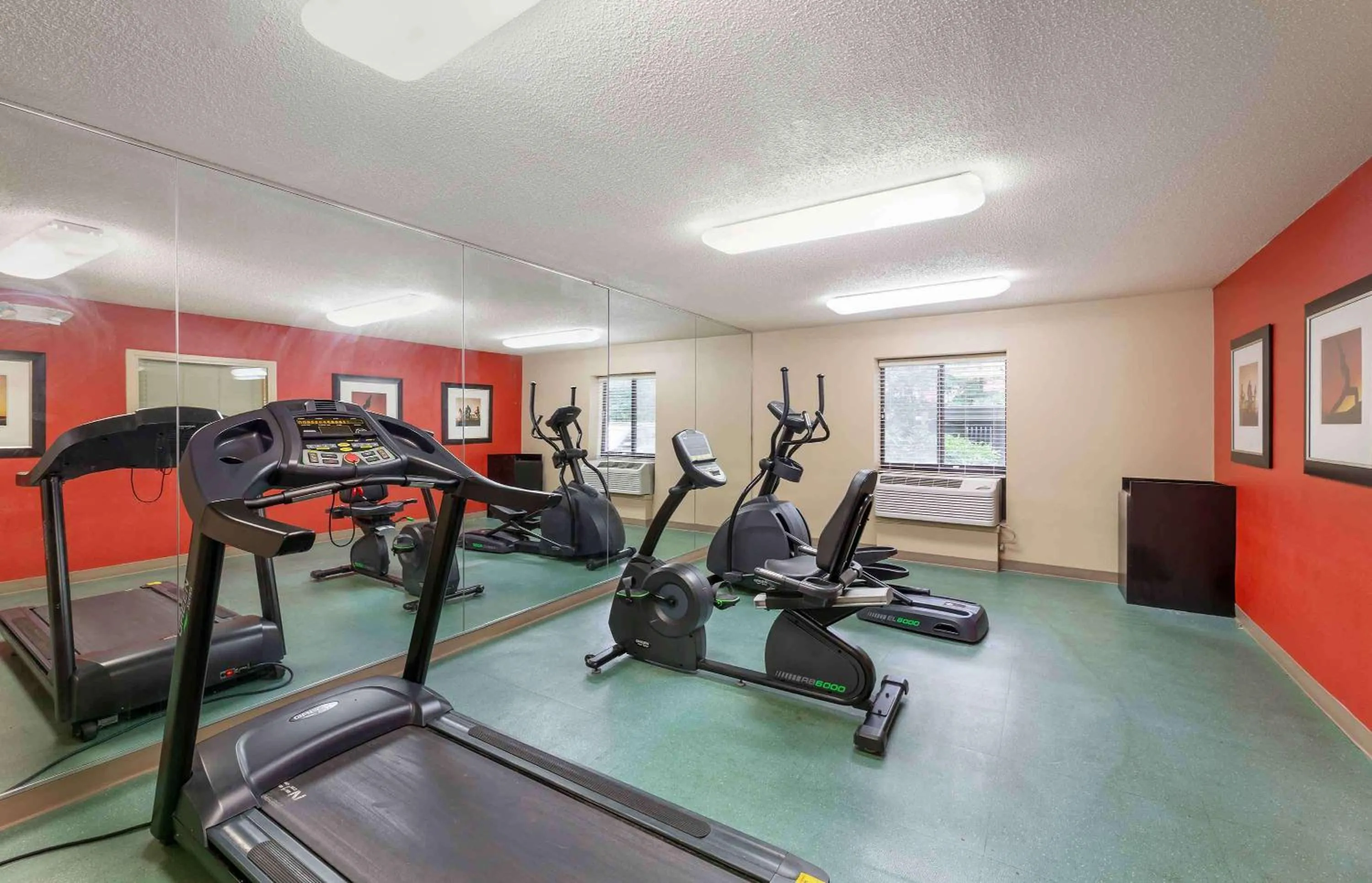 Fitness centre/facilities in Extended Stay America Suites - Cleveland - Westlake