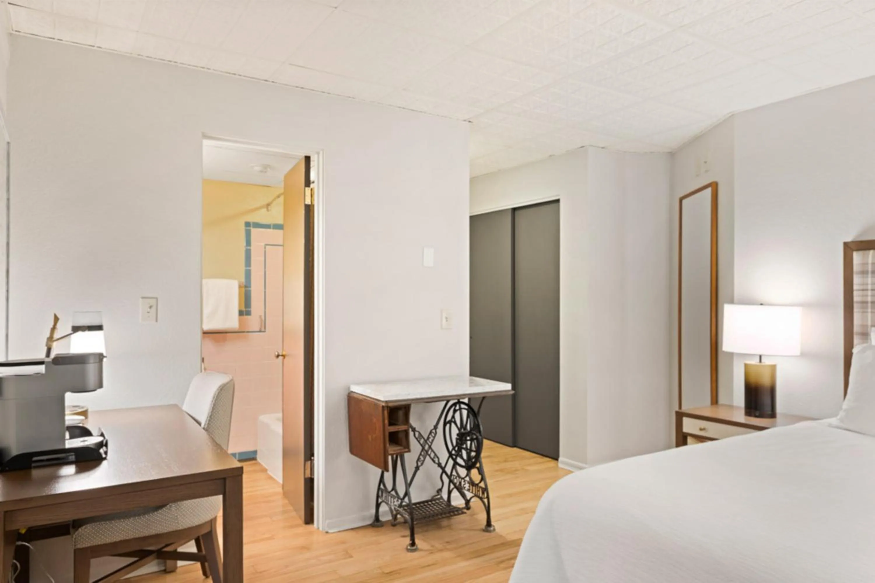 Bedroom, Bed in Hotel Maxwell Anderson