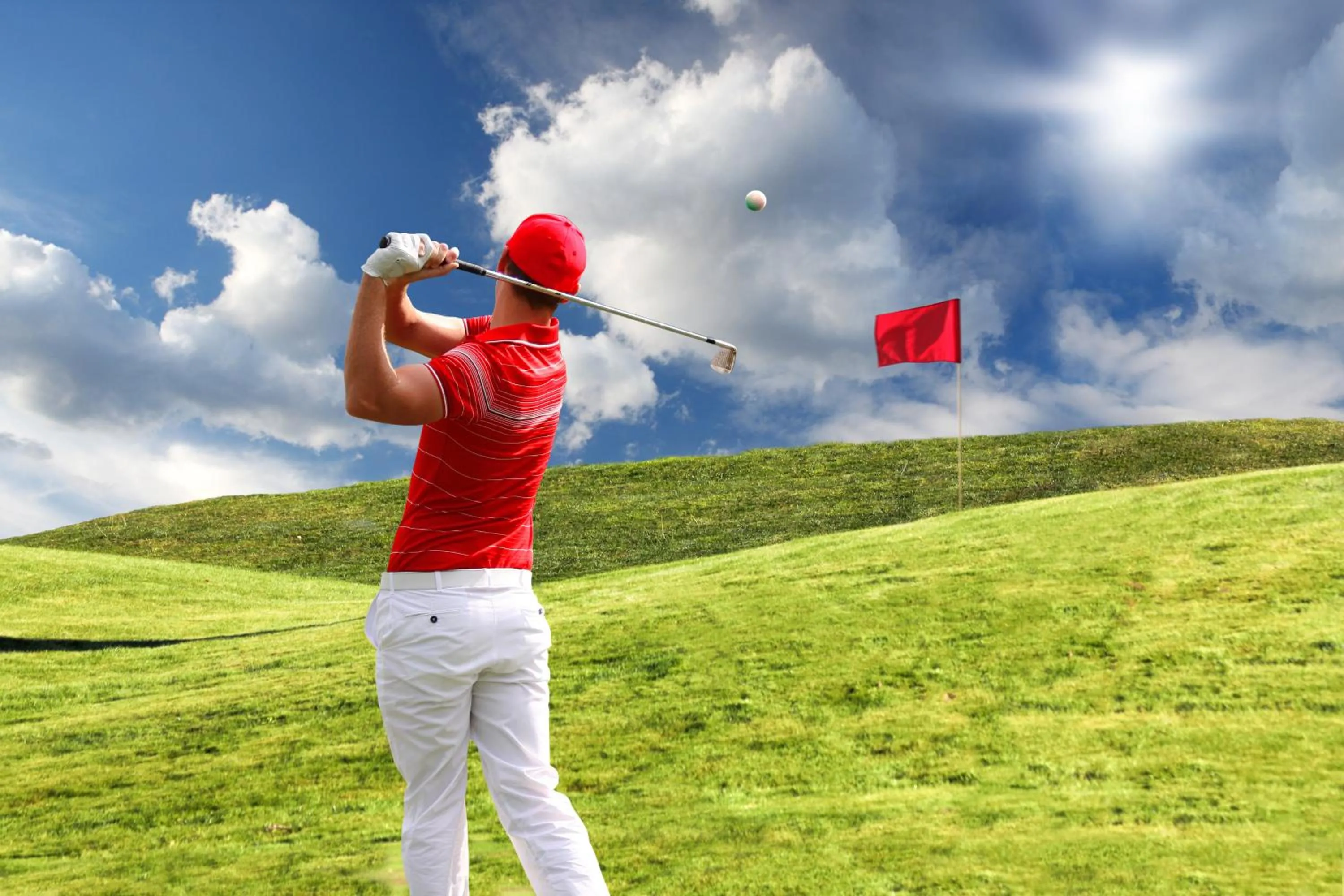 Golfcourse in Adonis Le Chastellan