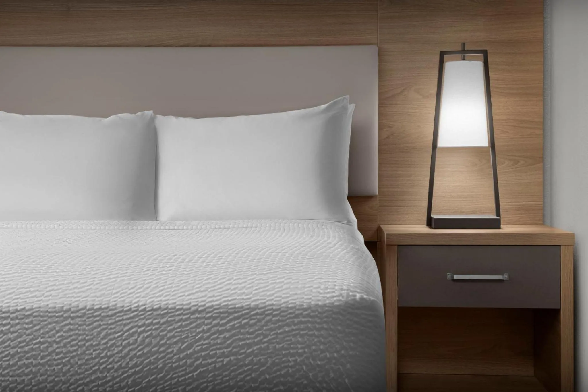 Photo of the whole room, Bed in Candlewood Suites Jacksonville Southpoint